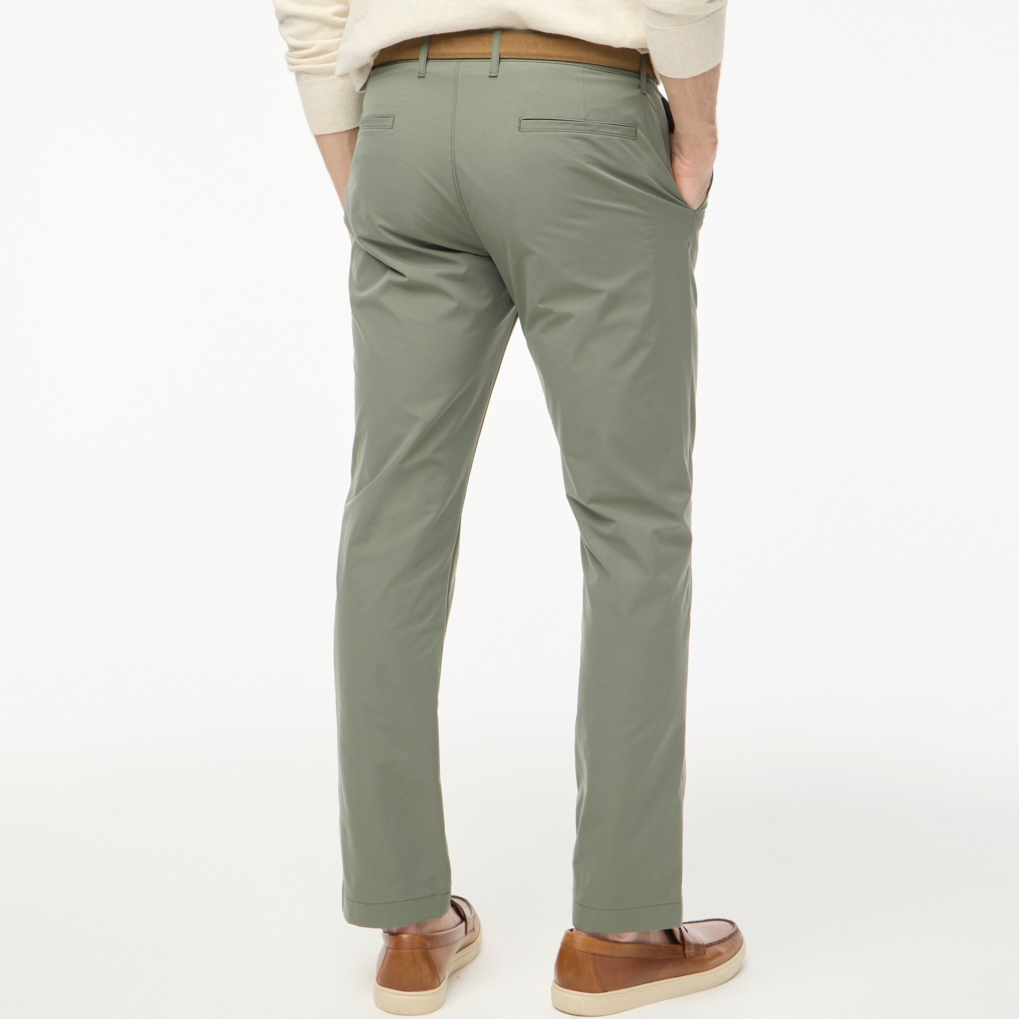 Straight-fit tech chino pant