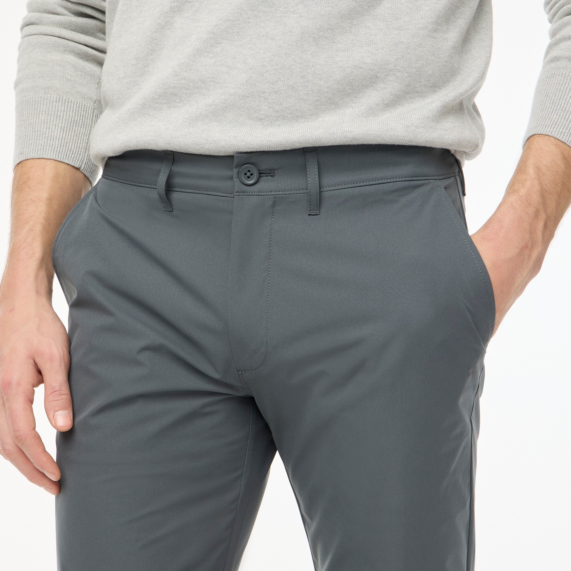 Straight-fit tech chino pant