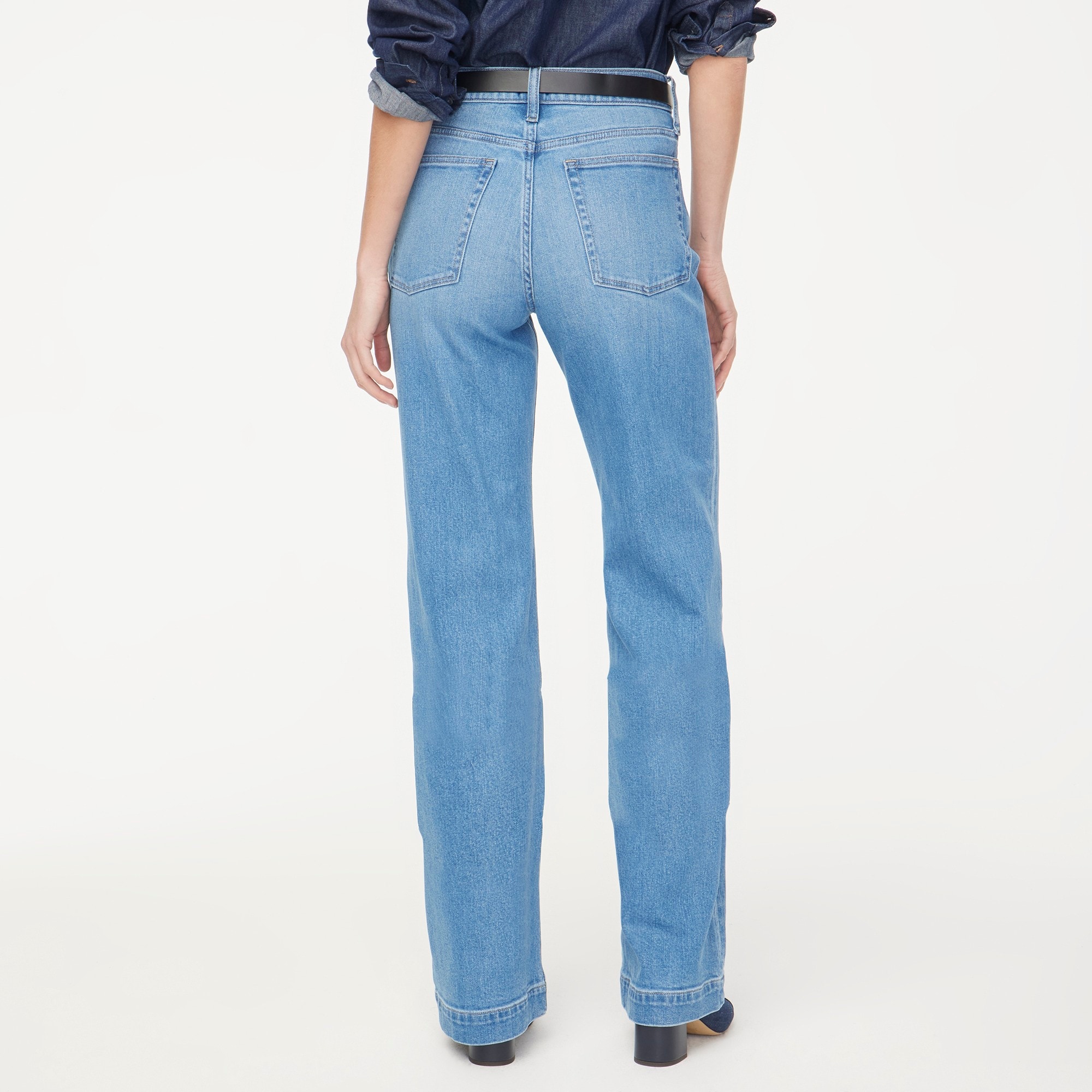 Classic wide-leg jean in all-day stretch