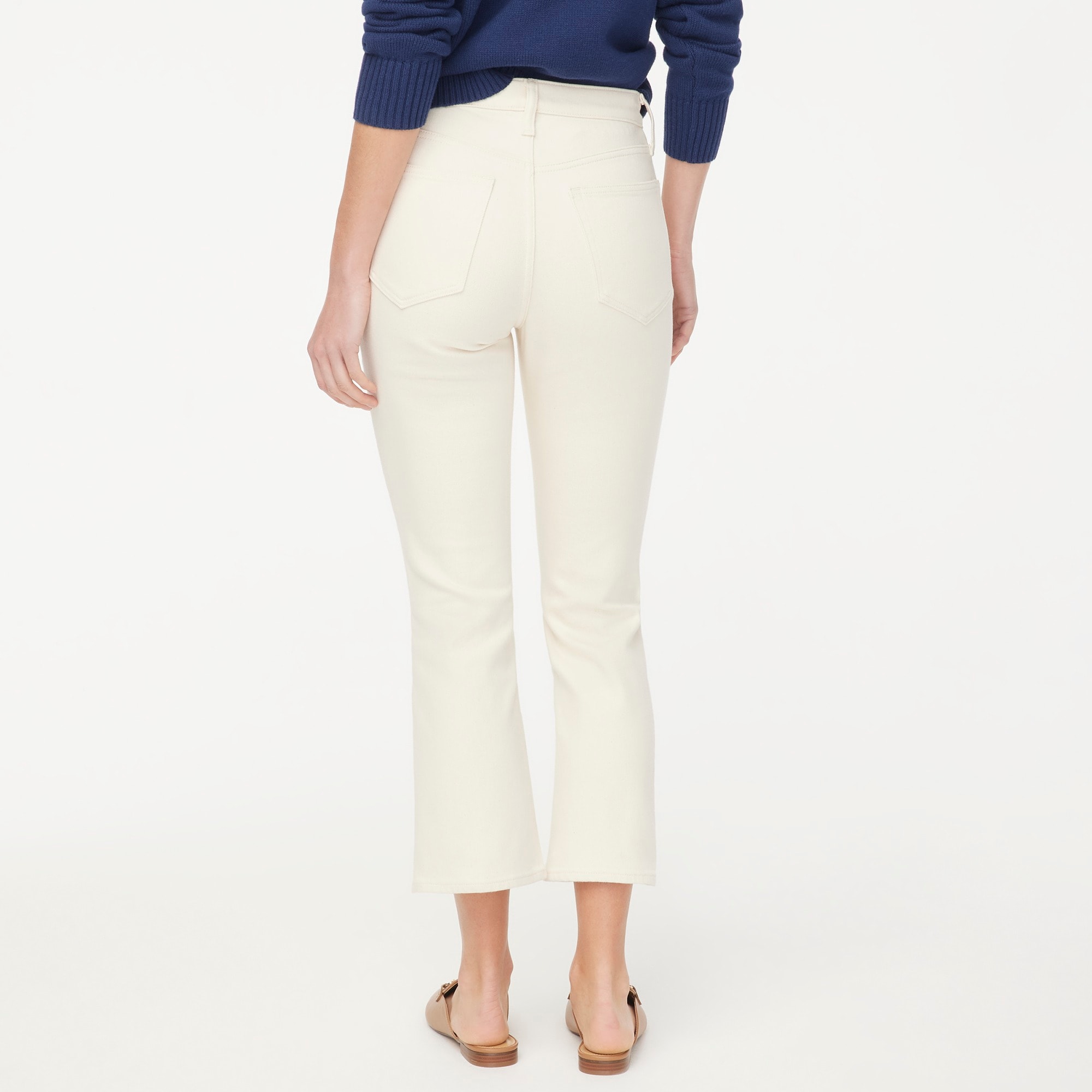 Mid-rise flare crop ecru jean in signature stretch