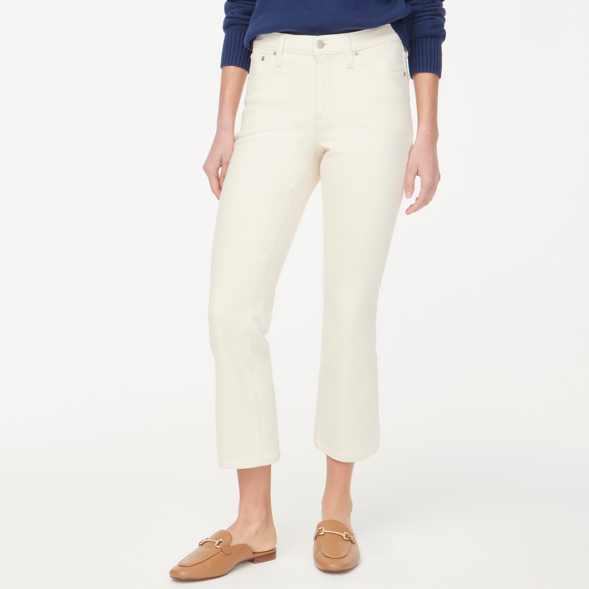 Mid-rise flare crop ecru jean in signature stretch
