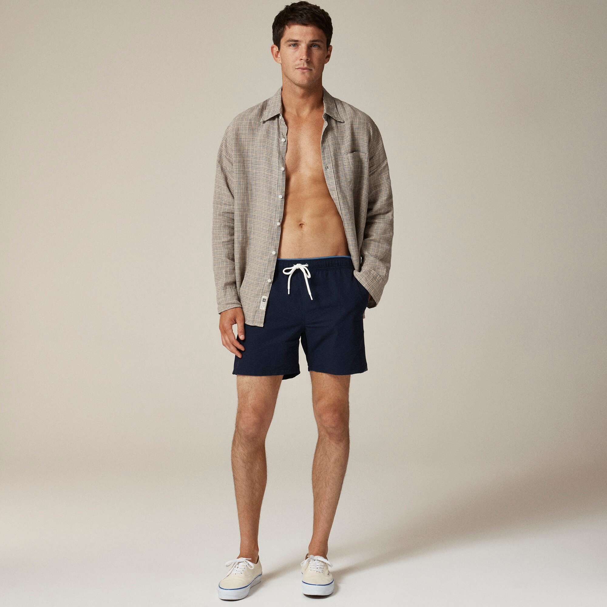 6'' stretch swim trunk with ECONYL® nylon