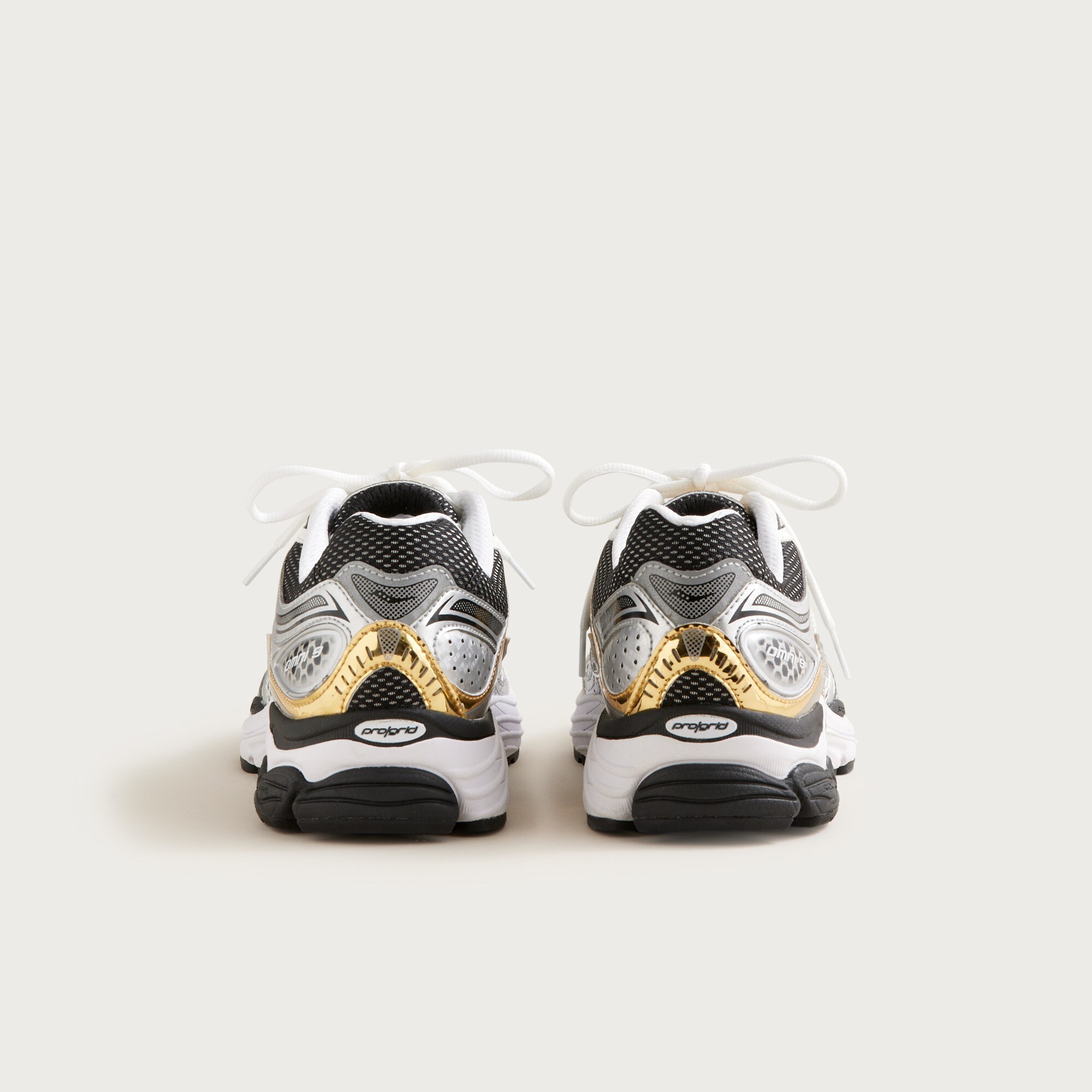 Saucony® ProGrid Omni 9 unisex sneakers