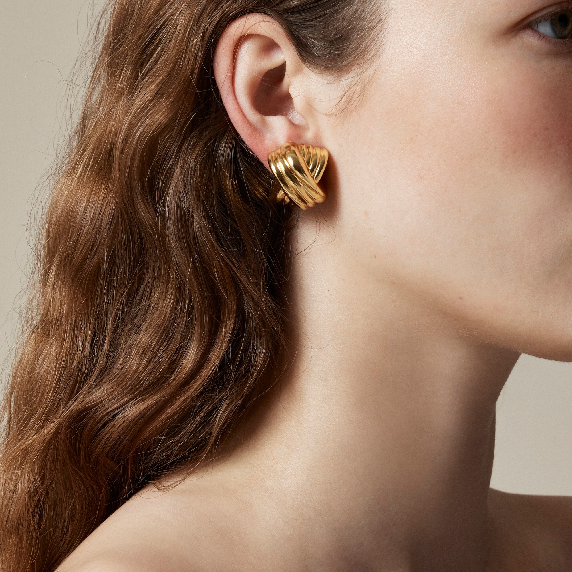 womens Crisscross stud earrings