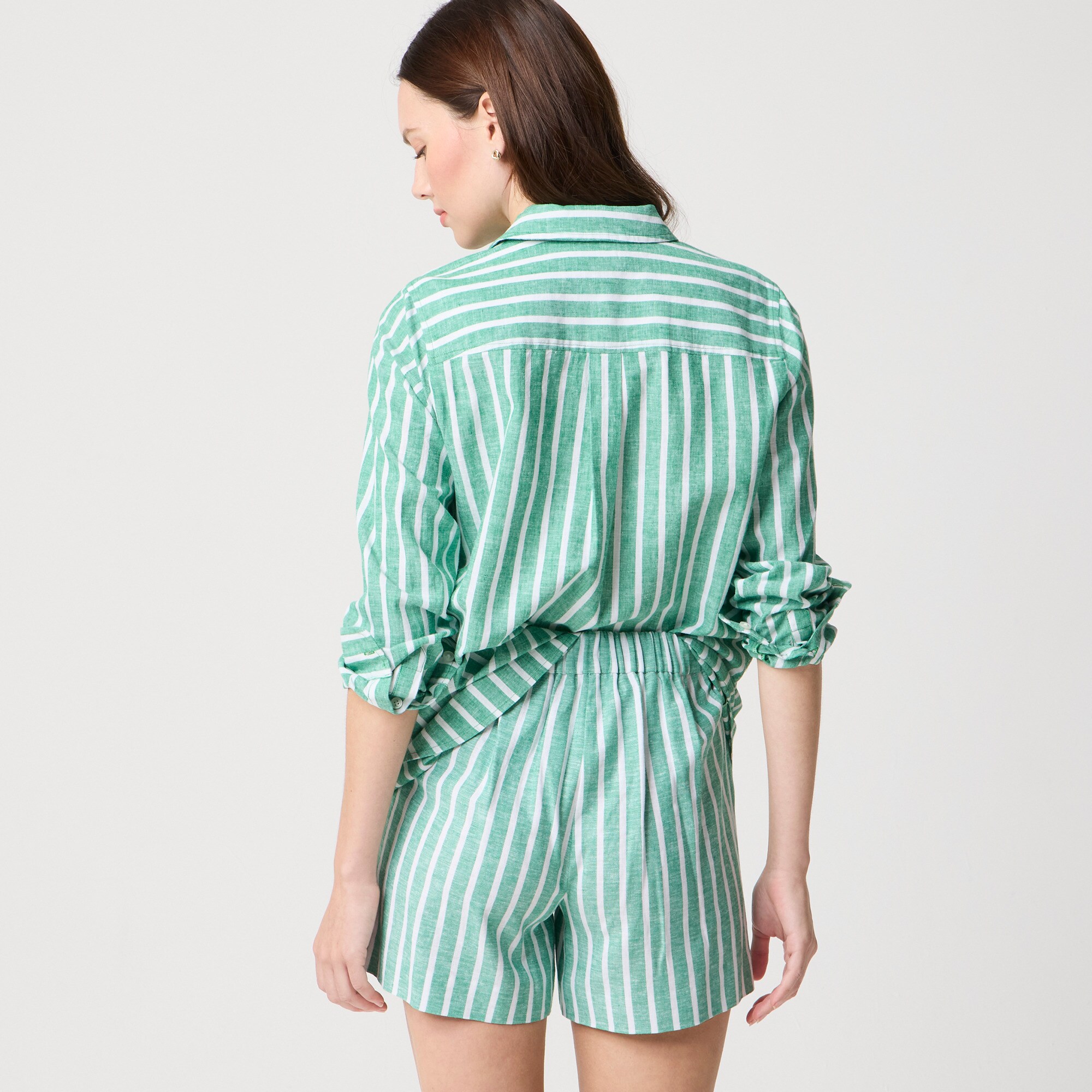 Linen-blend elastic-back short