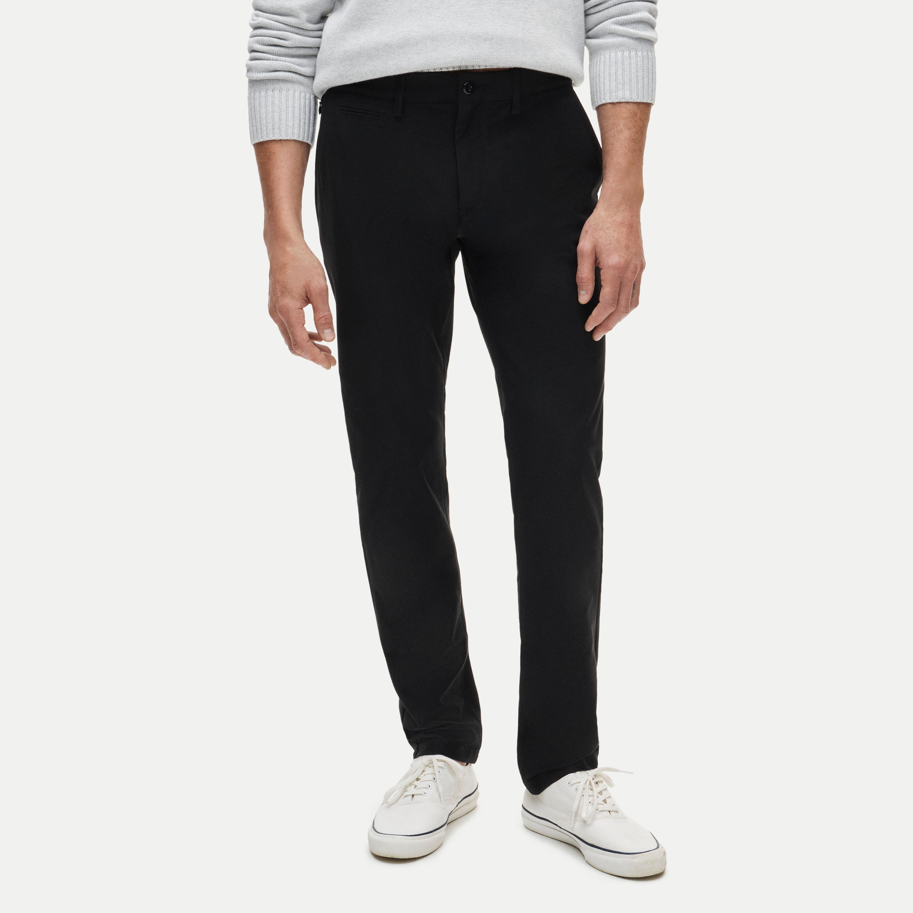  484 Slim-fit tech pant