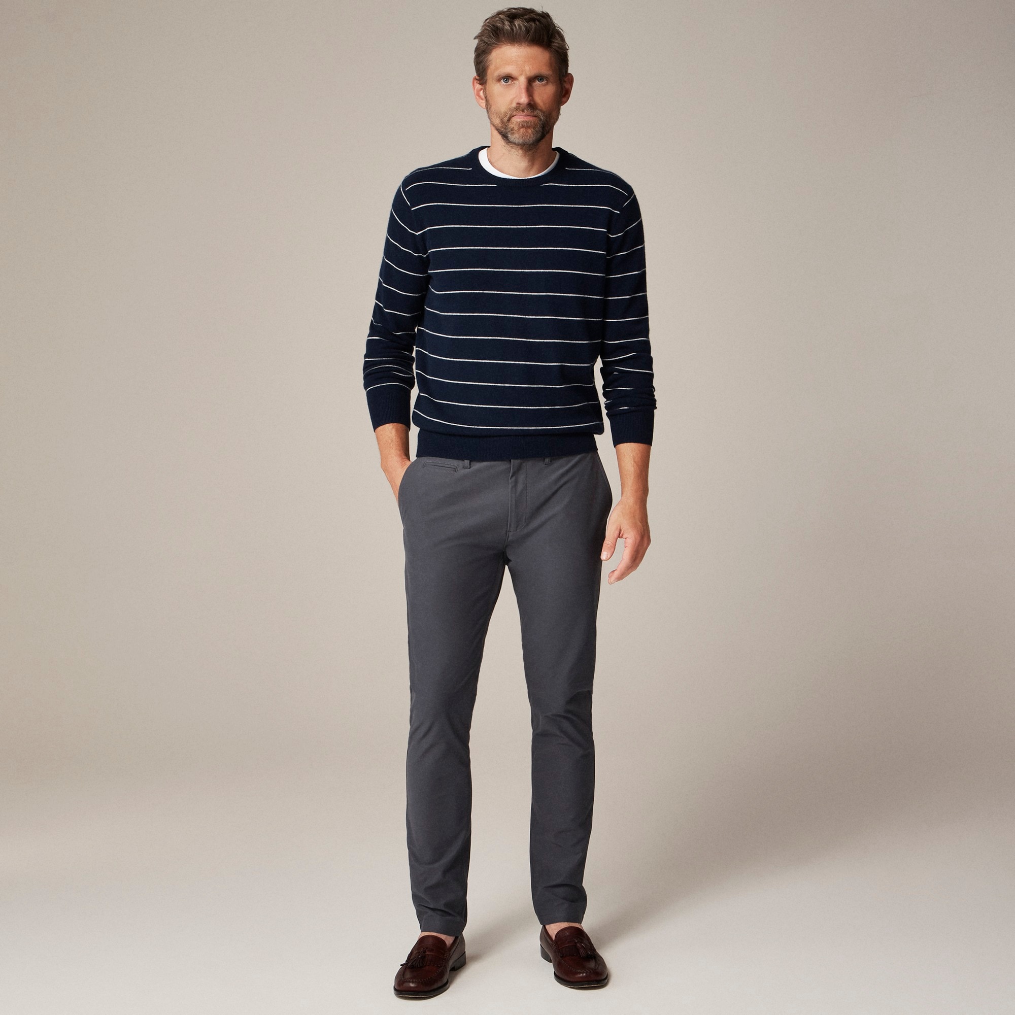 484 Slim-fit tech pant