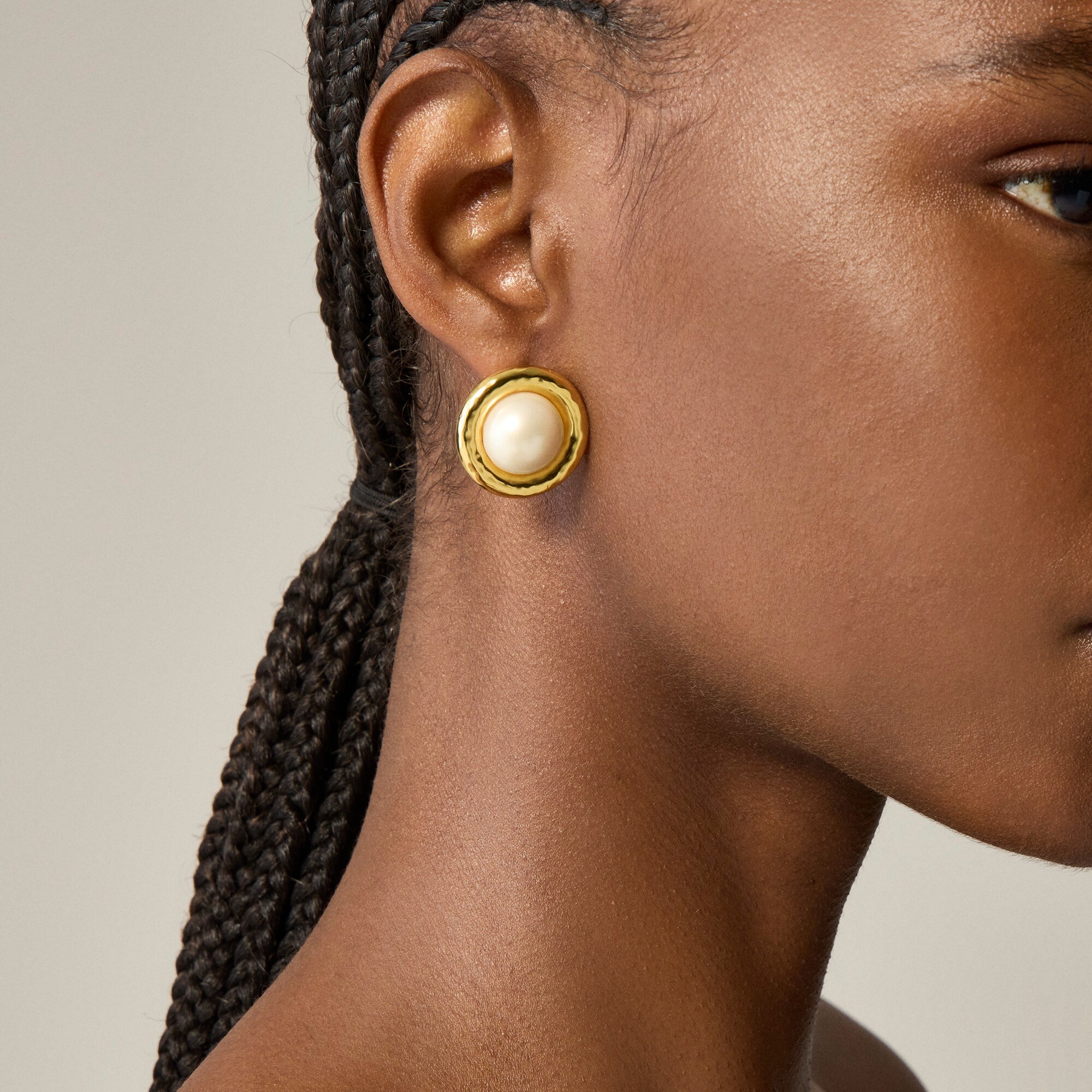 womens Inset pearl stud earrings