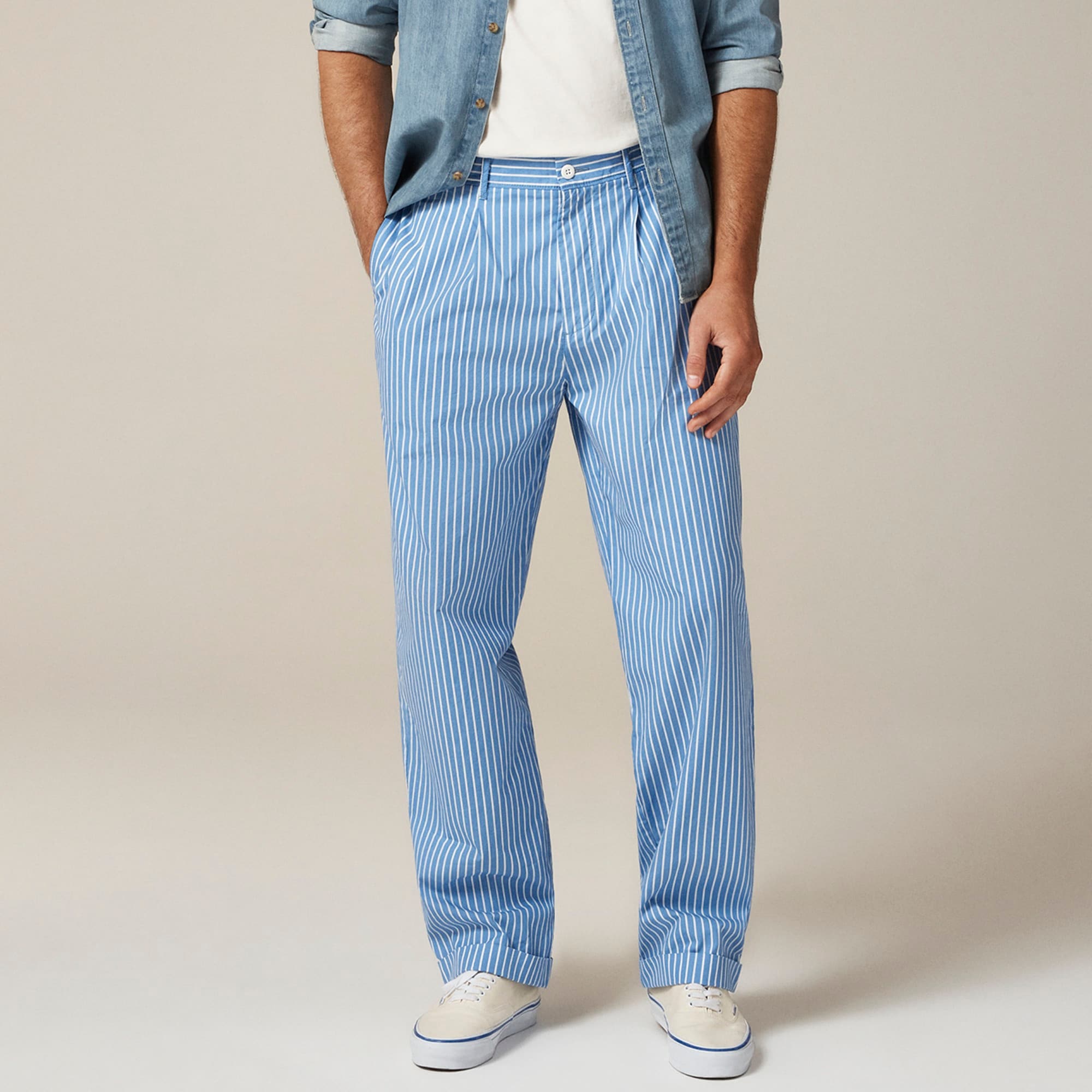 mens Relaxed-fit double-pleated cotton poplin chino pant