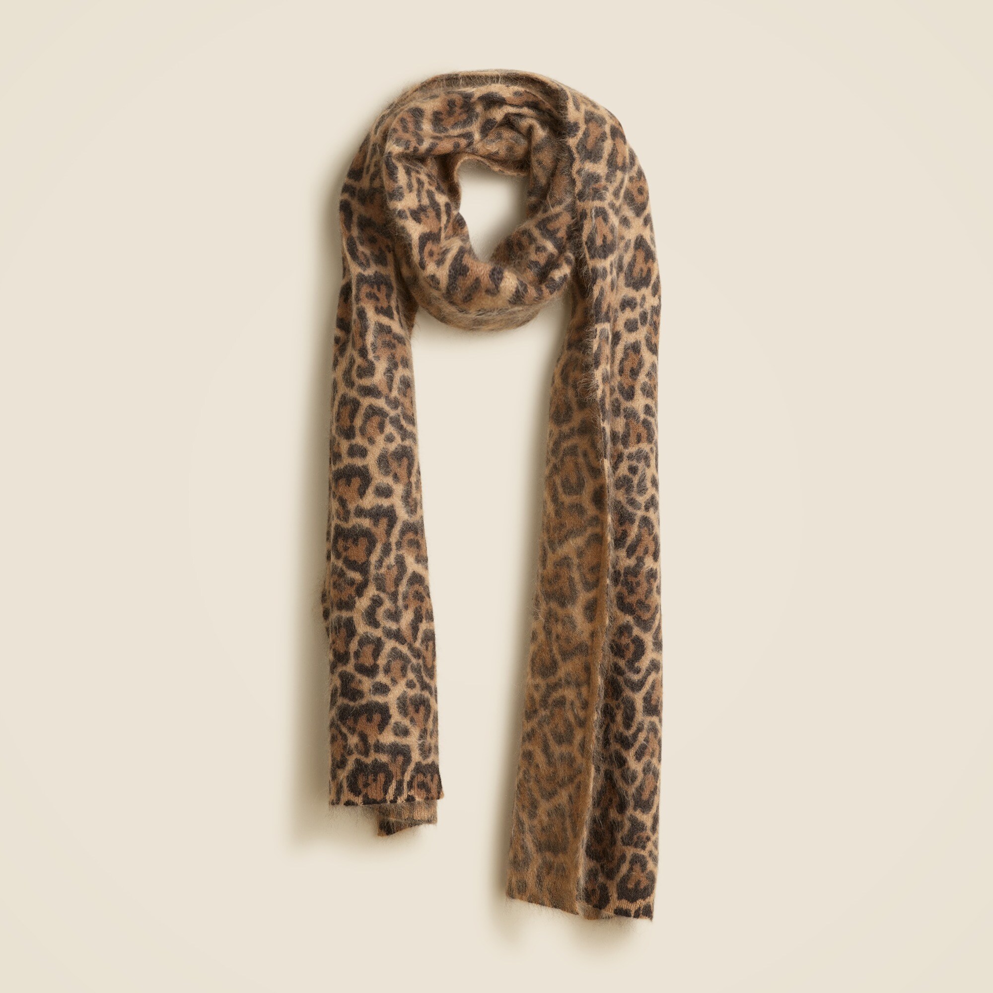 Brushed cashmere scarf in leopard print