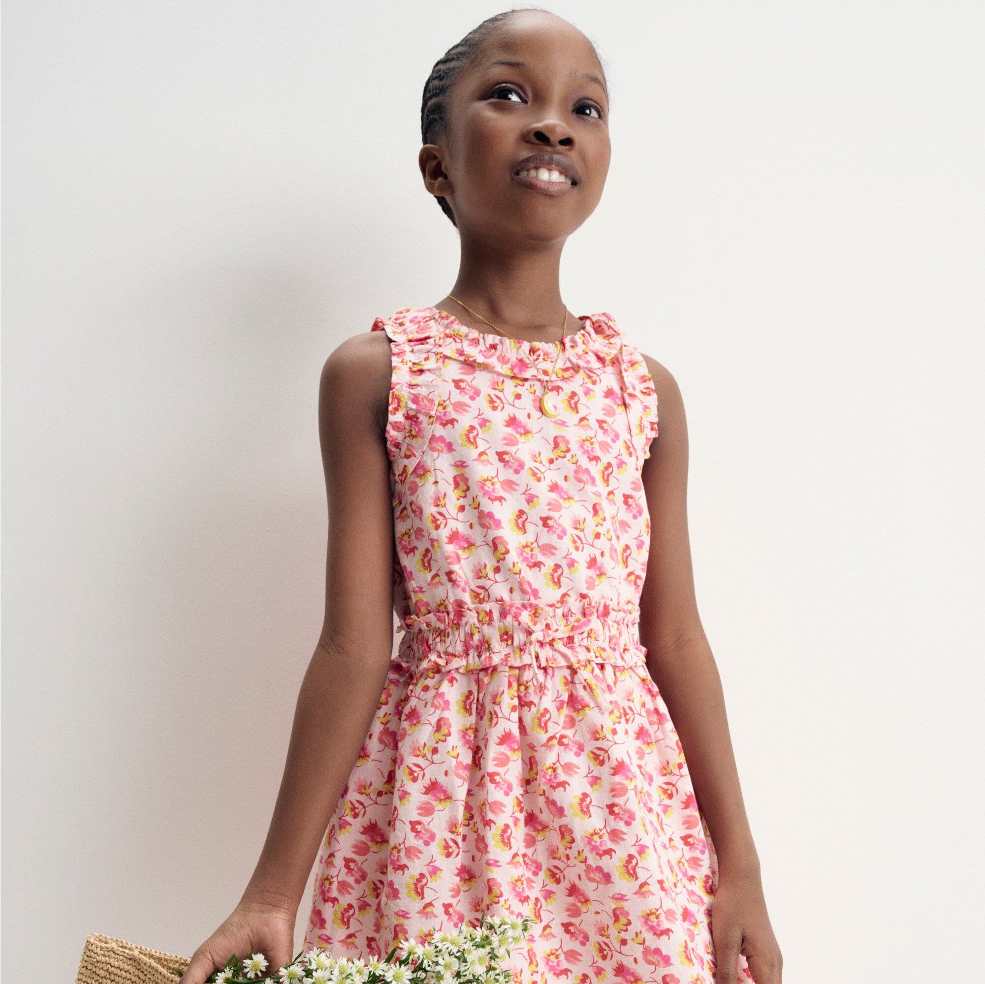  Girls' ruffle-trim dress in linen-cotton blend