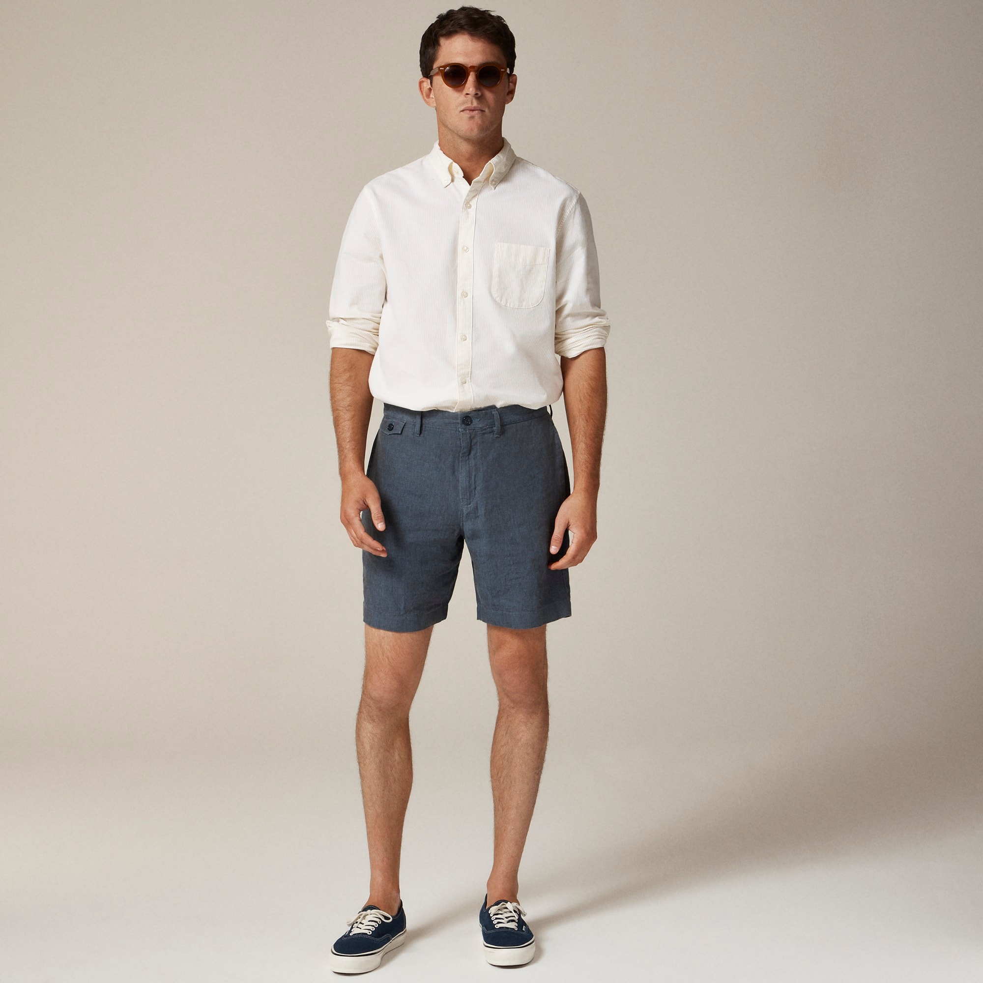 8.5" linen short
