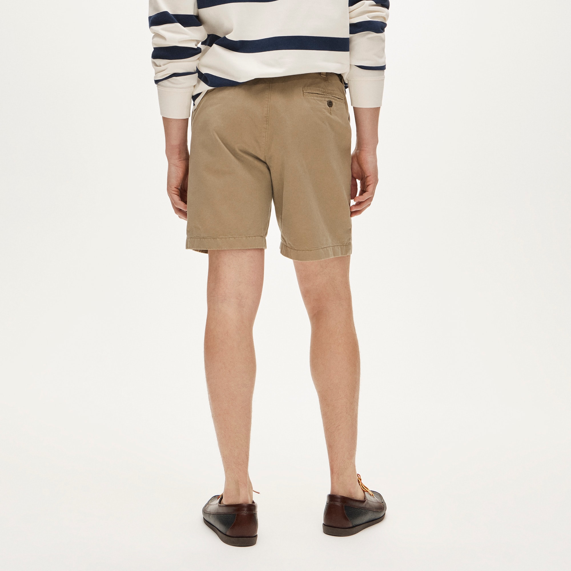 8" Classic chino short