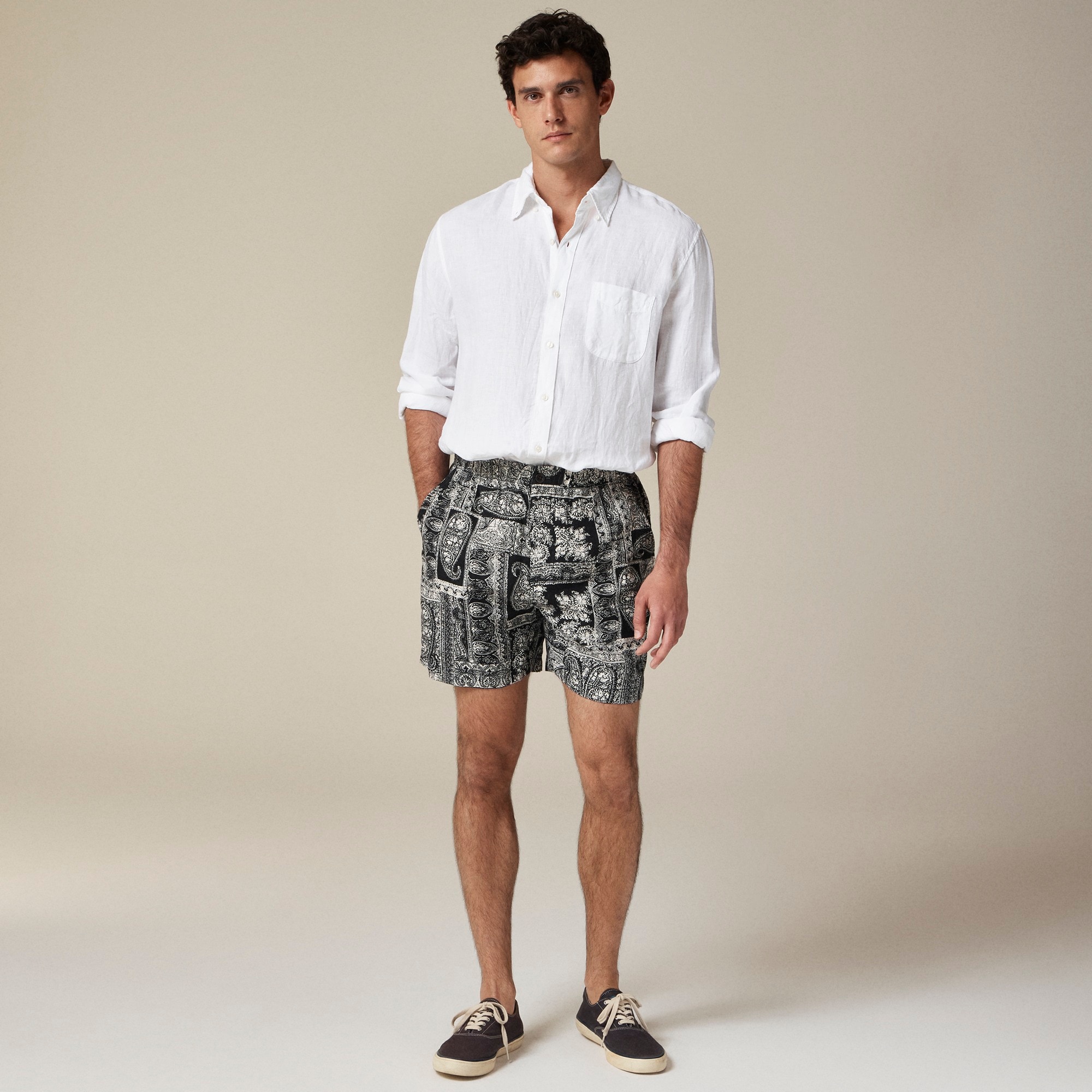 5.5'' Pier Linen Short In Batik Print For Men | J.Crew