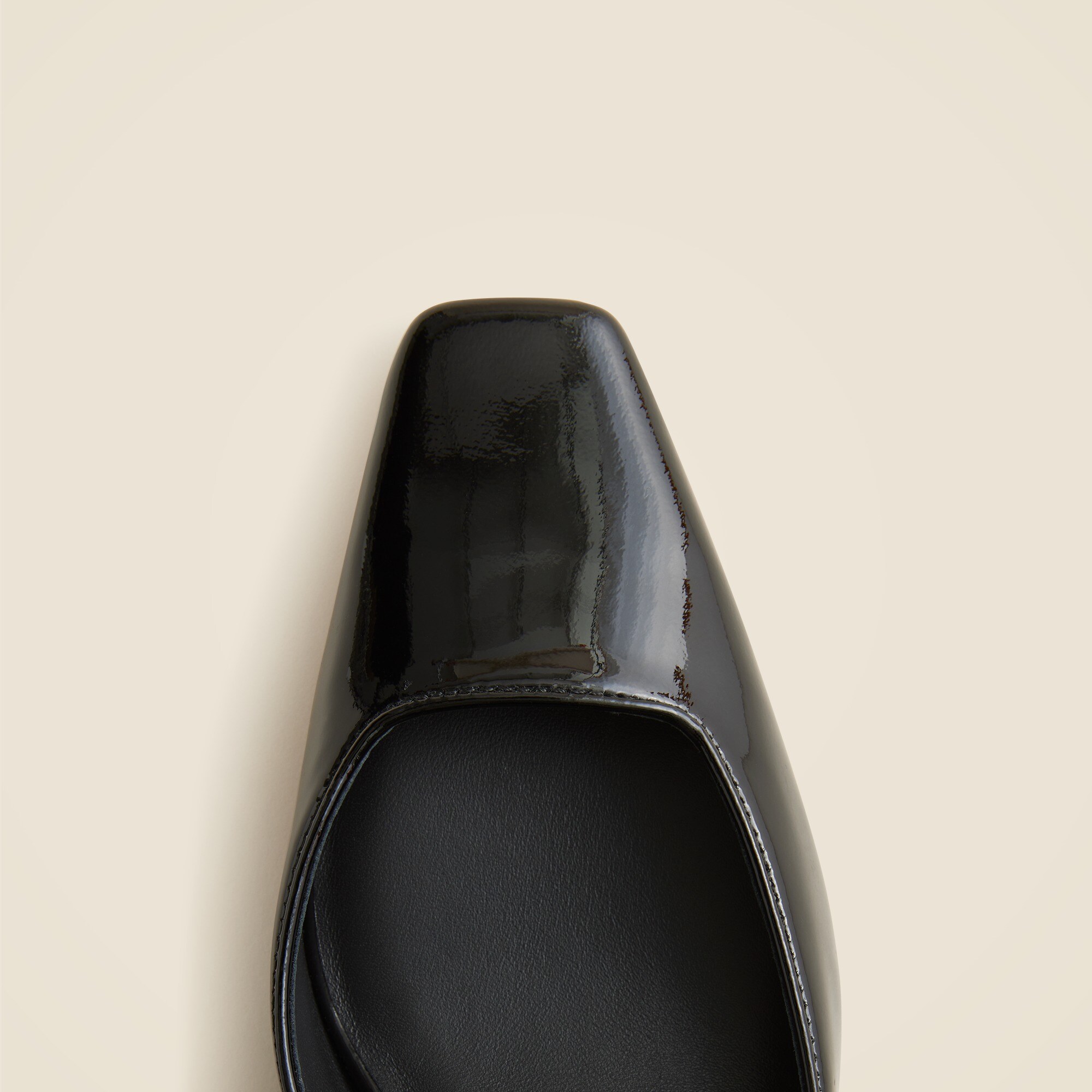 Buckle-strap block heels in patent leather