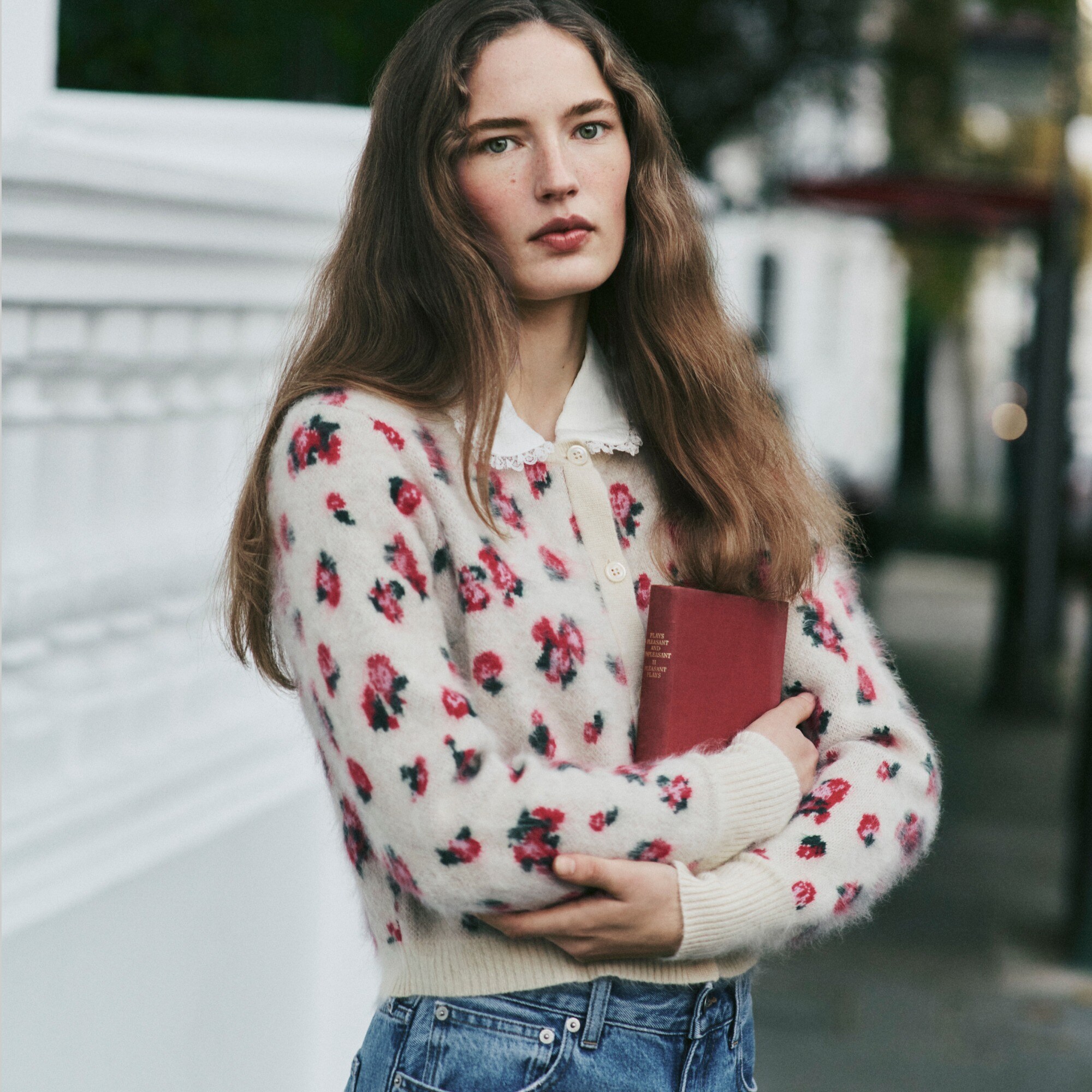 womens Brushed cashmere cropped cardigan in blurry floral