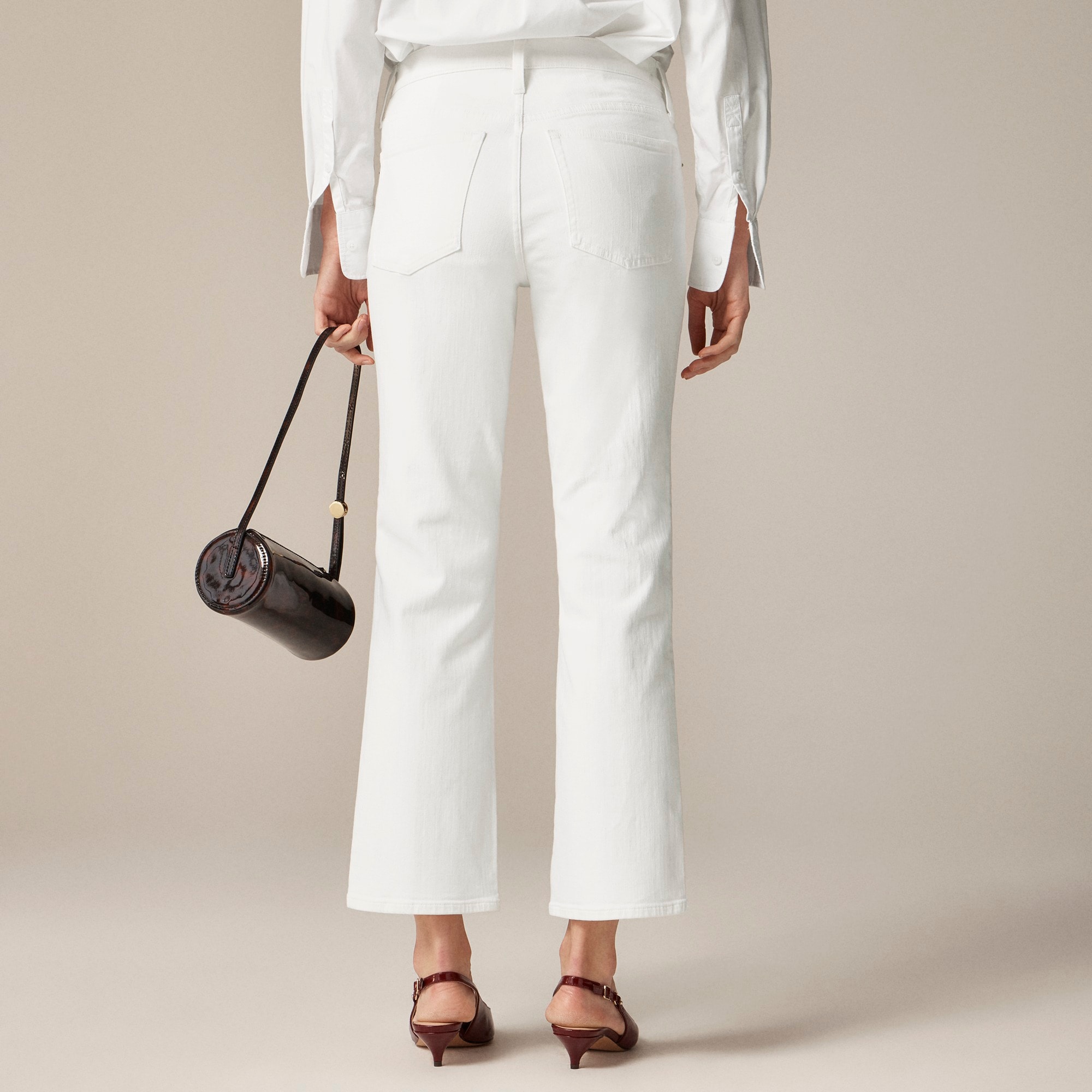 Mid-rise kickout jean