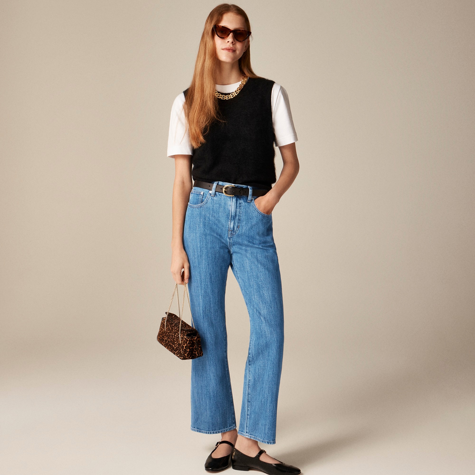 womens Mid-rise relaxed kickout jean