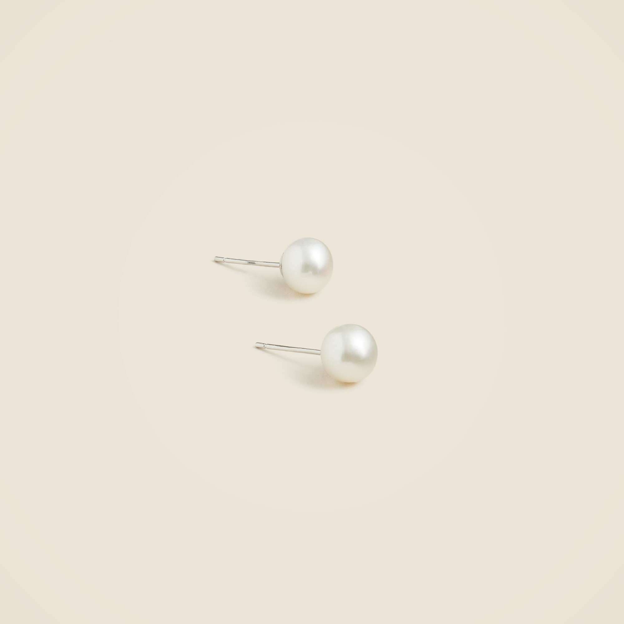 Freshwater pearl stud earrings
