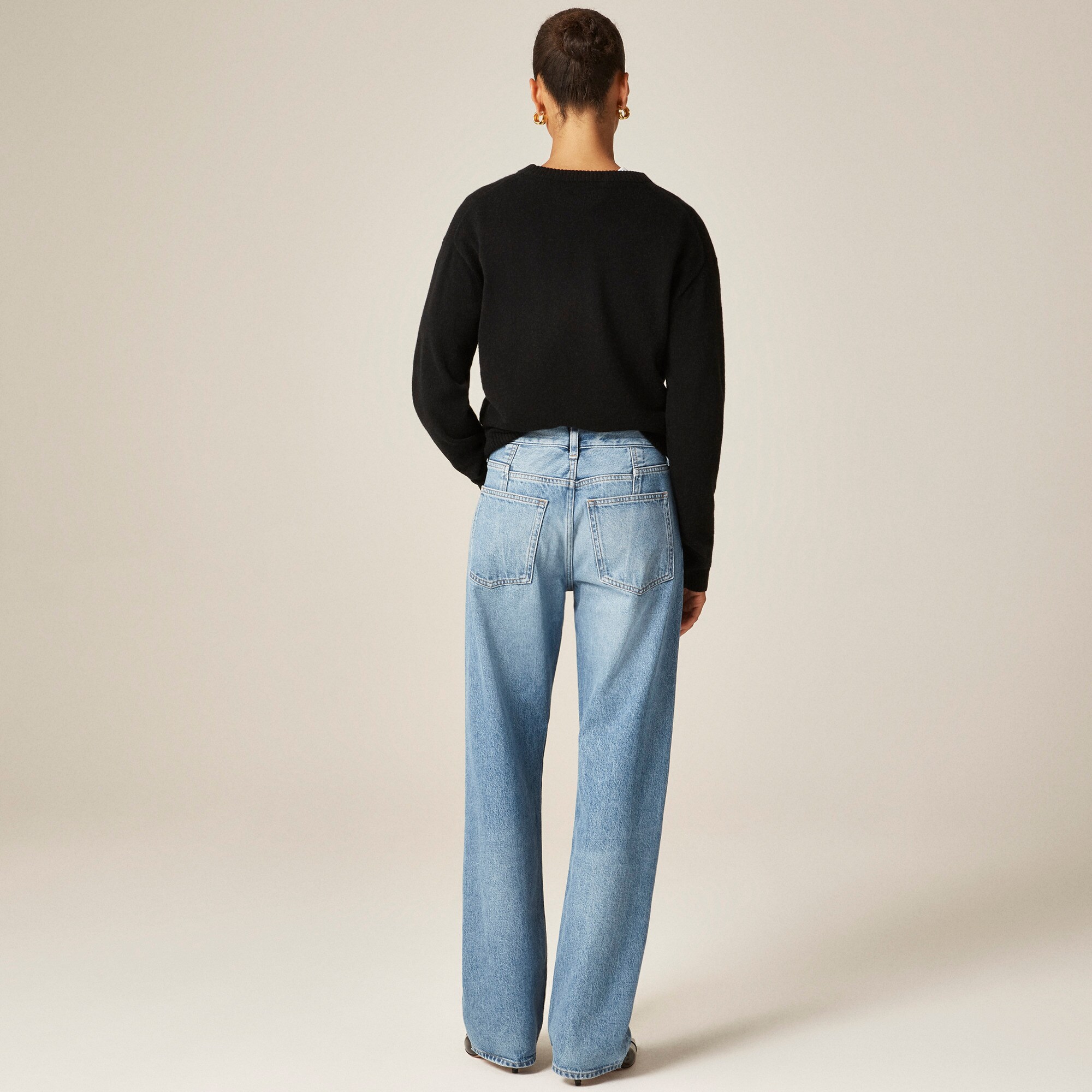 Mid-rise relaxed straight jean