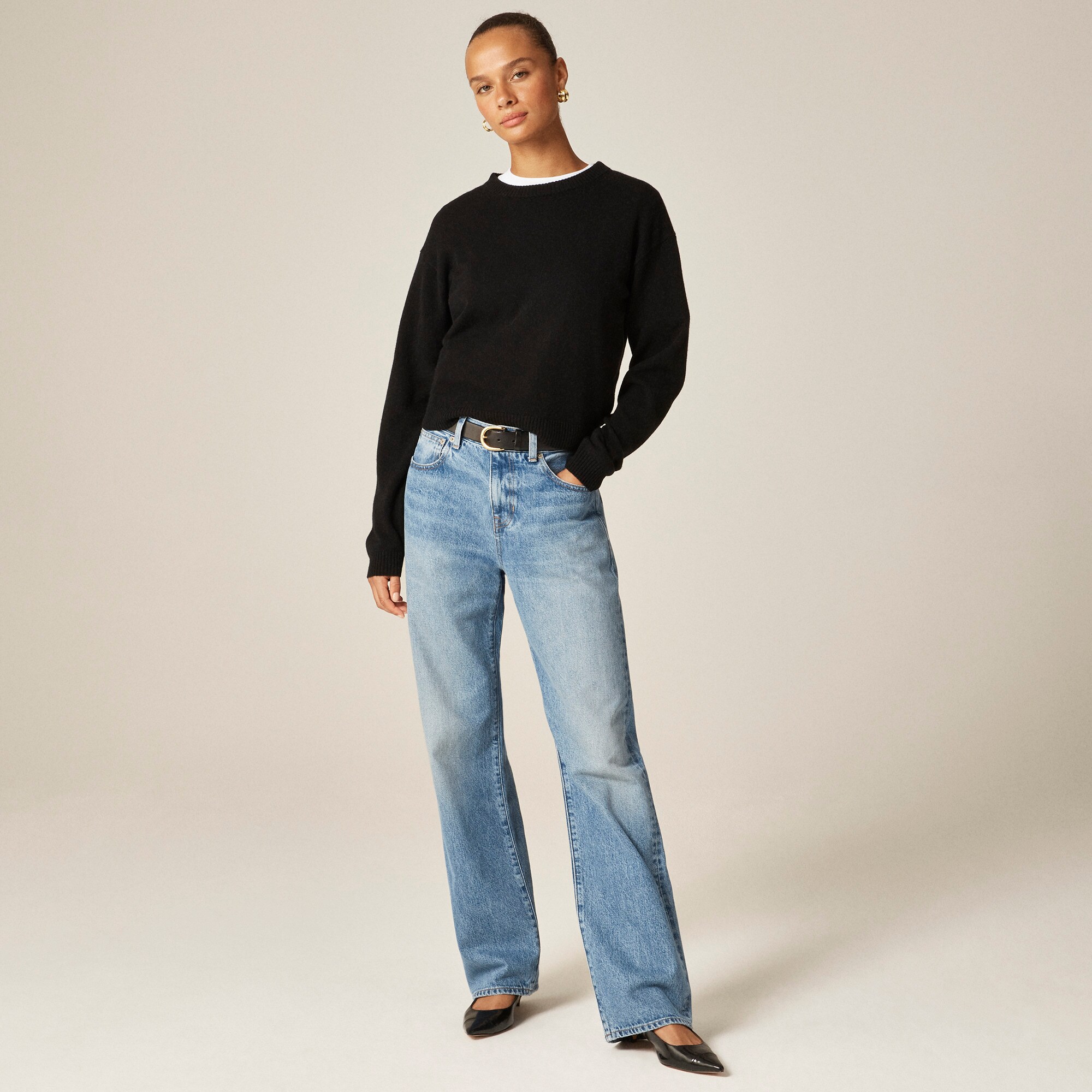 Mid-rise relaxed straight jean