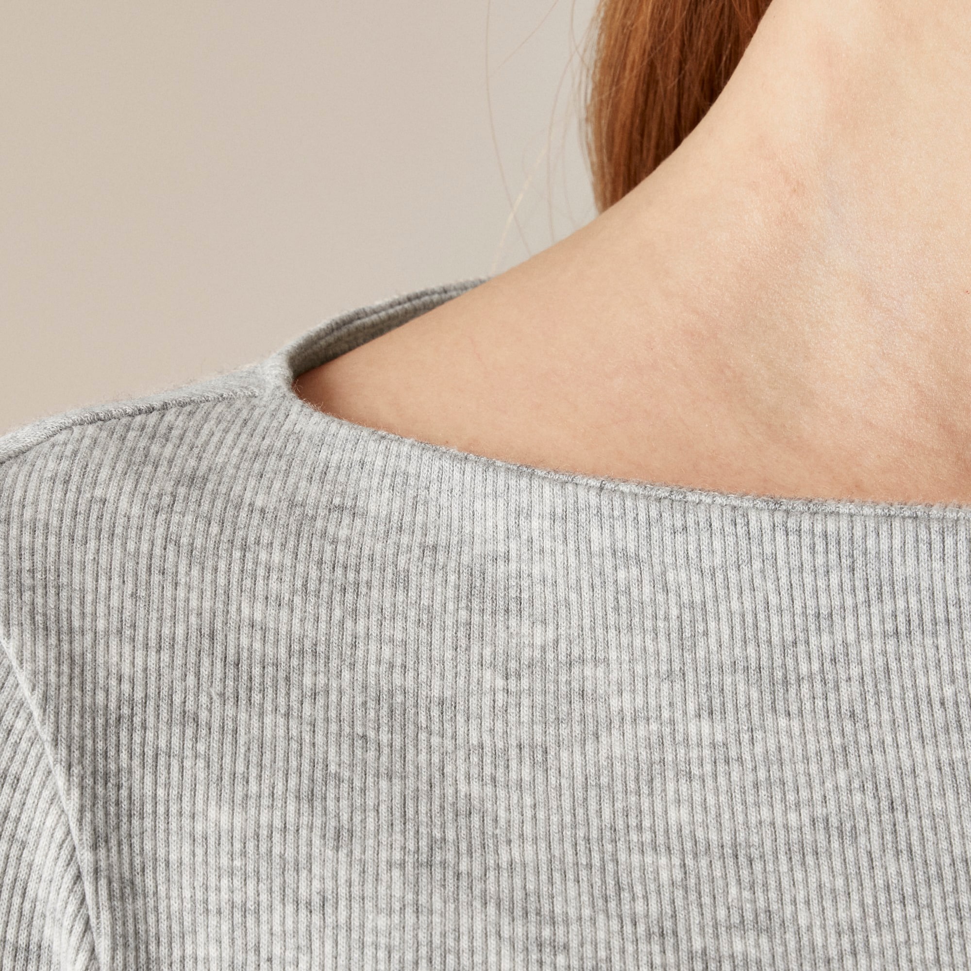 Fine rib boatneck top