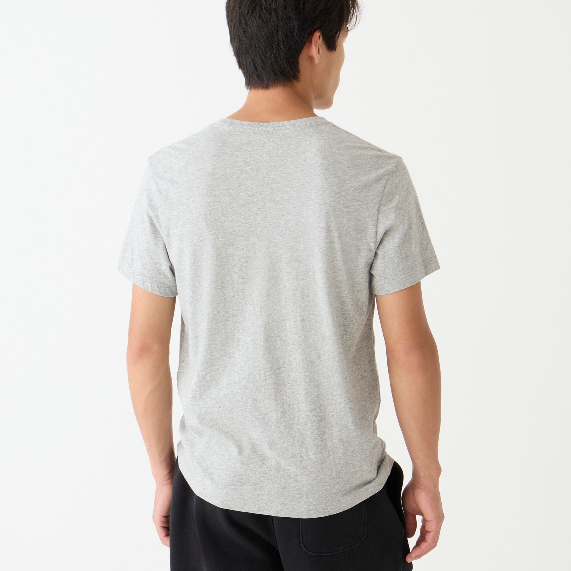 Broken-in pocket T-shirt