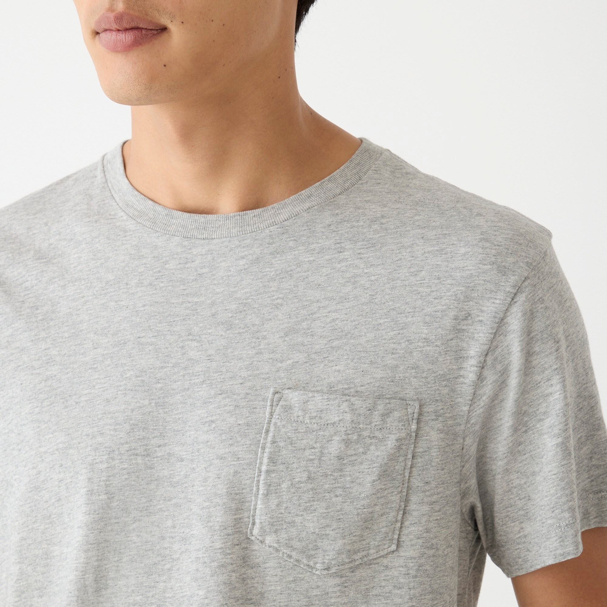 Broken-in pocket T-shirt