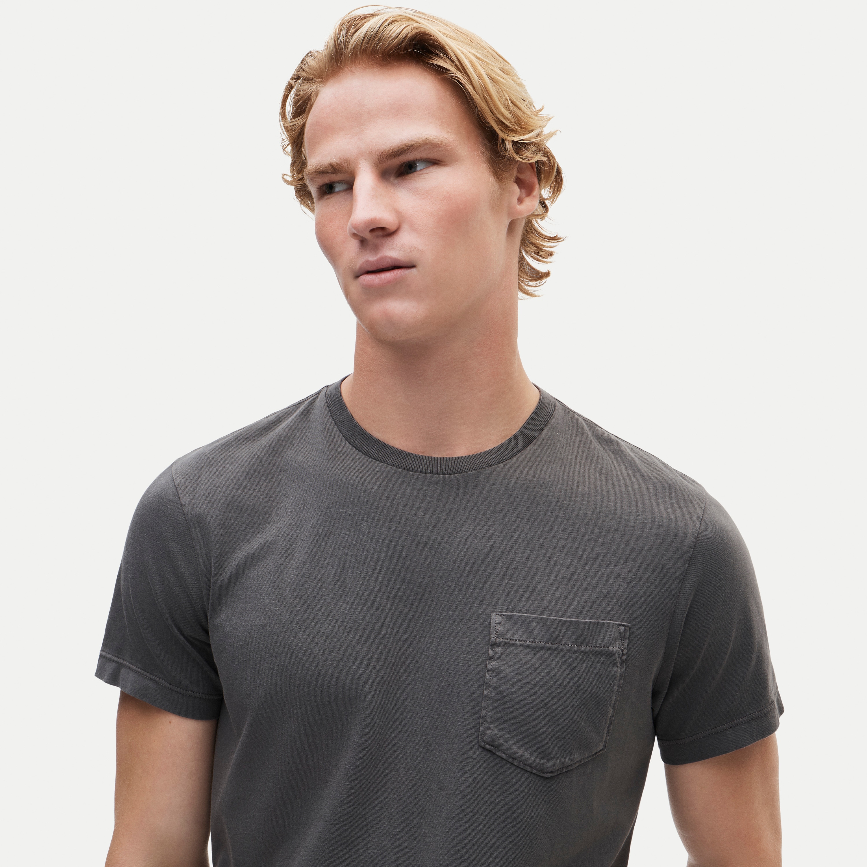 Broken-in pocket T-shirt - thumbnail 4