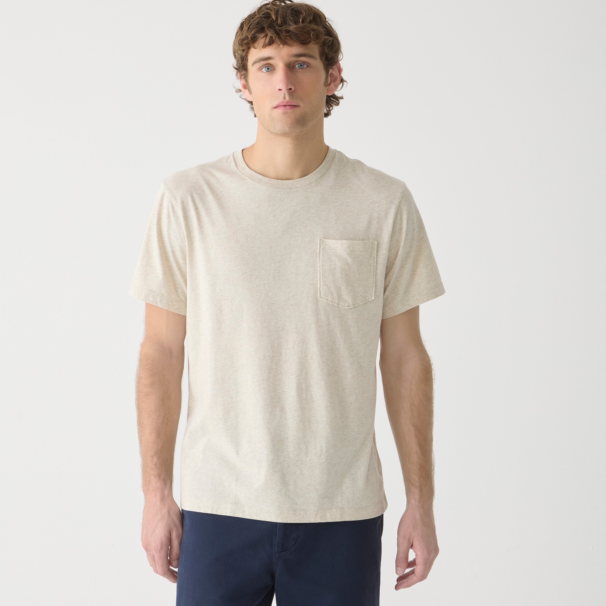  Broken-in pocket T-shirt