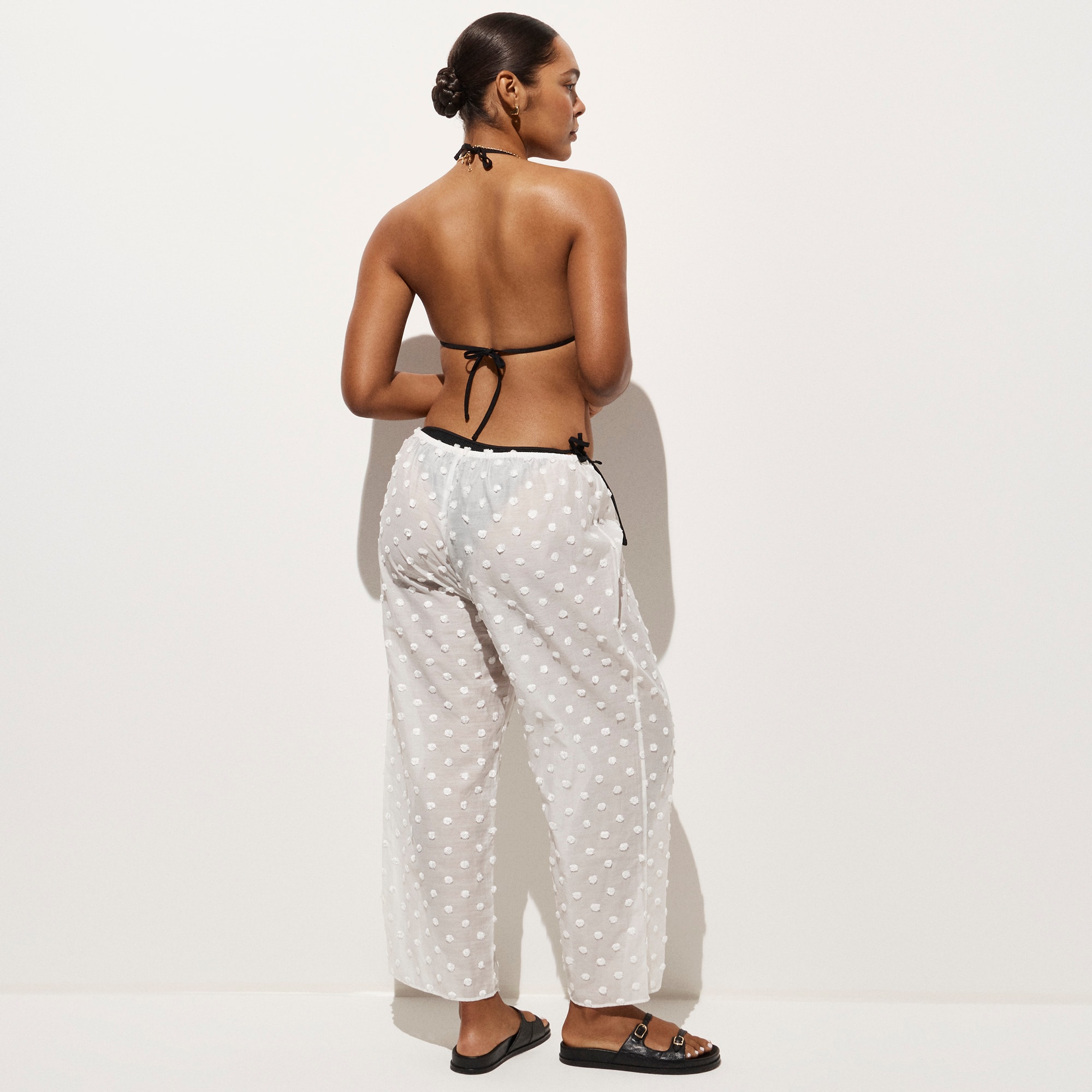 Beach pant with pom-poms