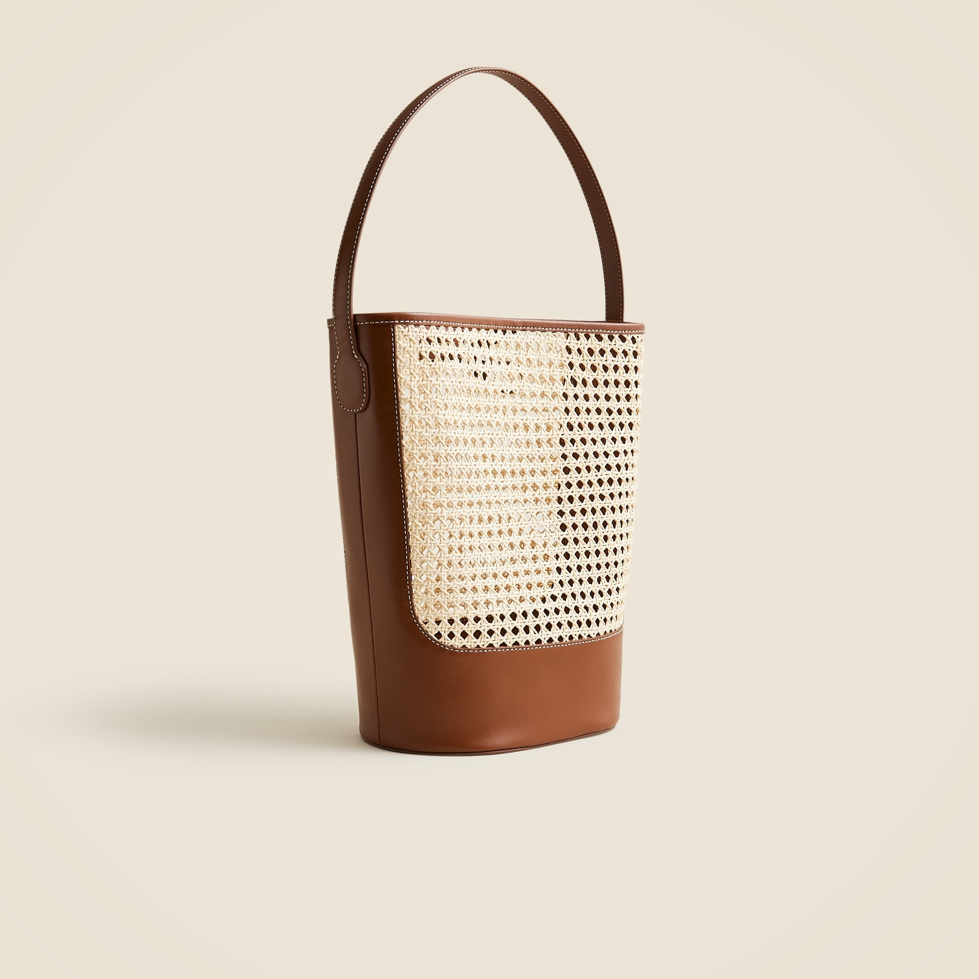 Berkeley bucket bag in faux raffia and leather