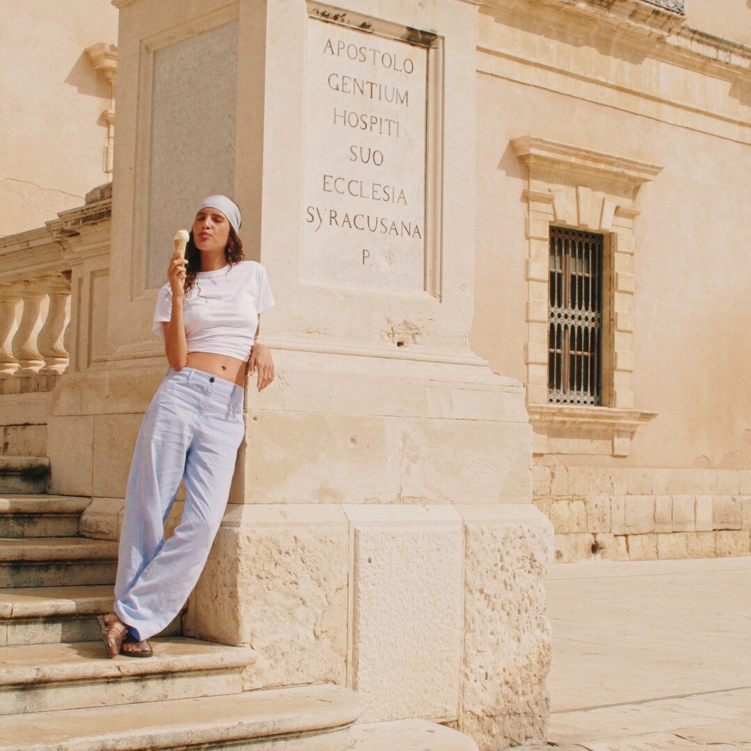 Relaxed barrel-leg pant in linen blend
