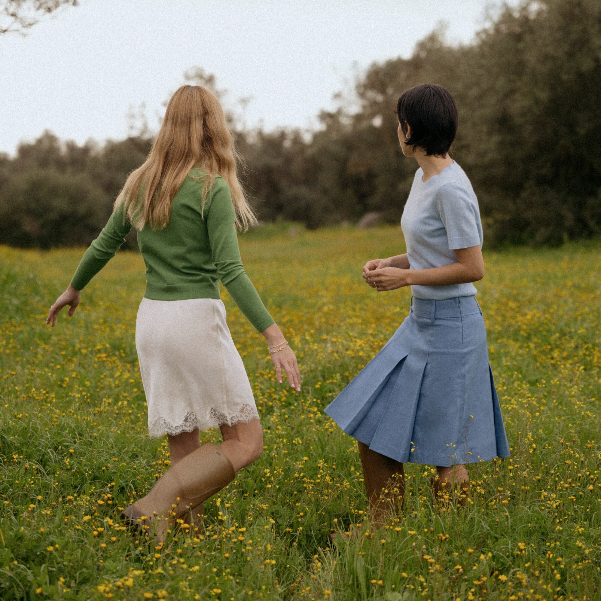 womens Pleated knee-length skirt in stretch linen blend