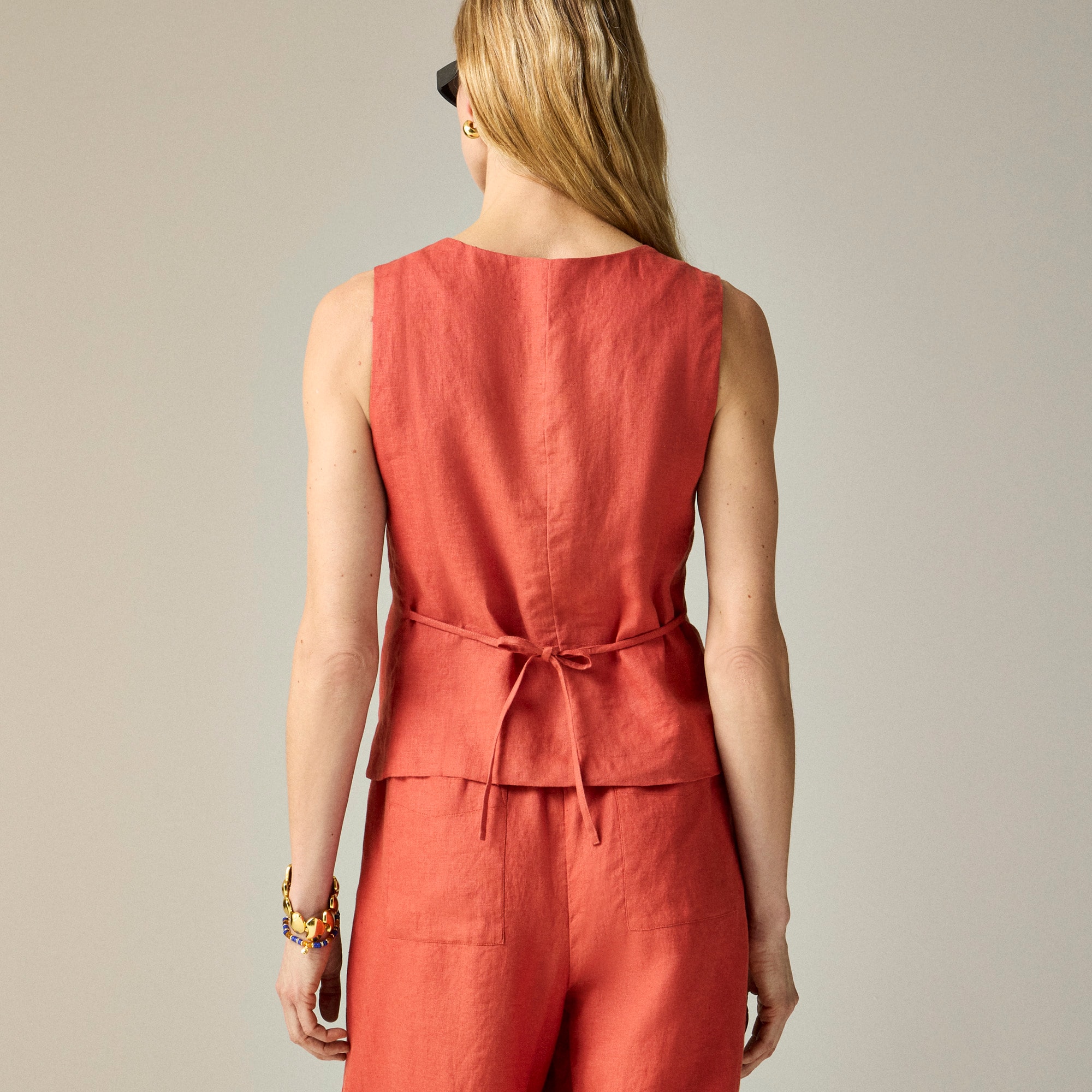 Crewneck vest in linen