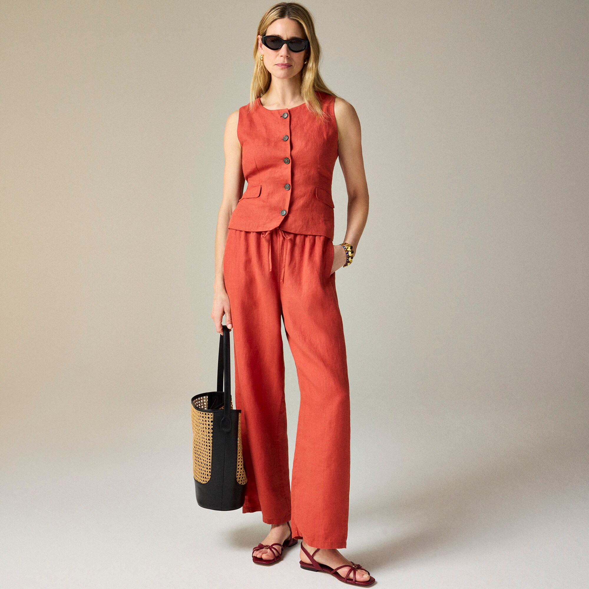  Crewneck vest in linen