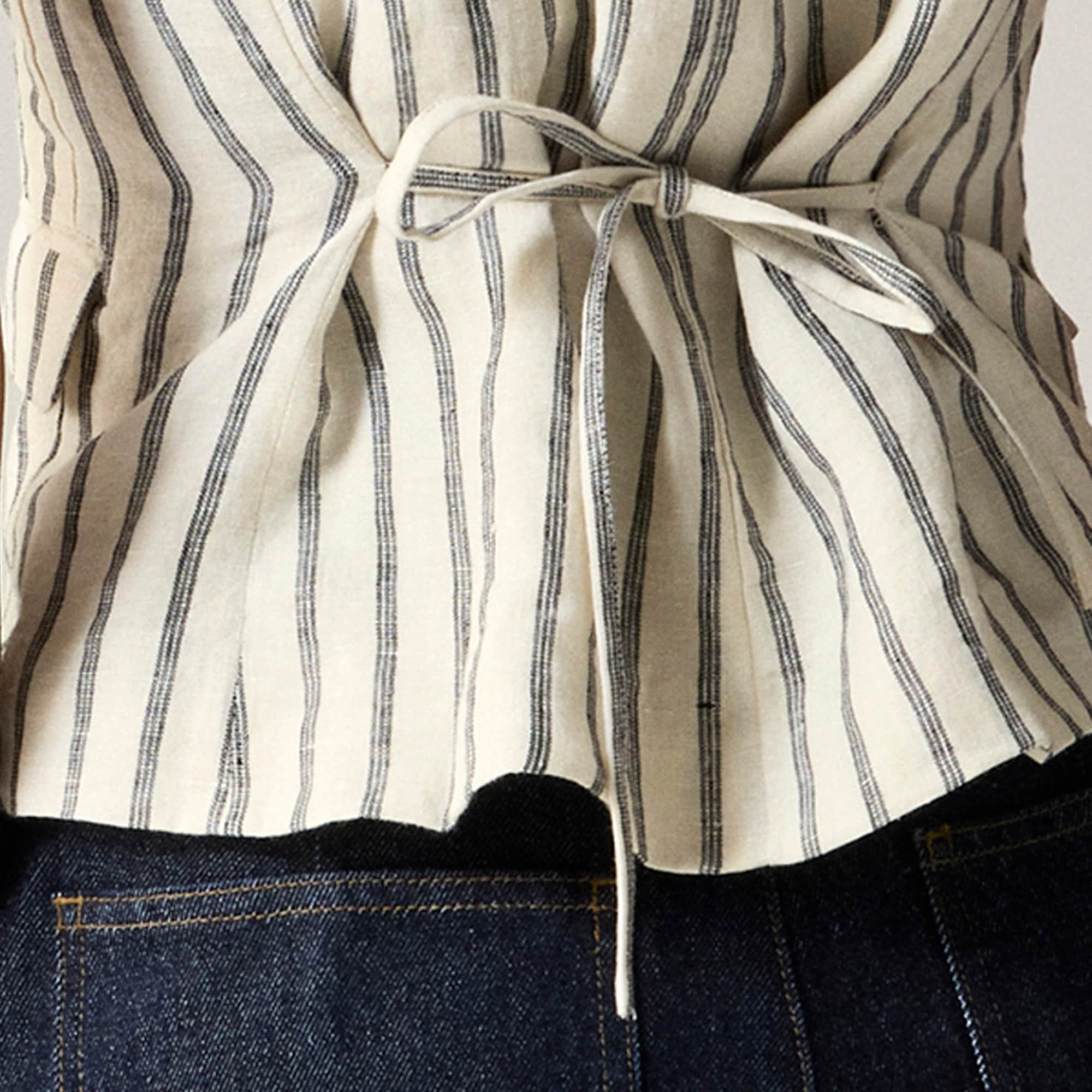 Crewneck vest in striped linen