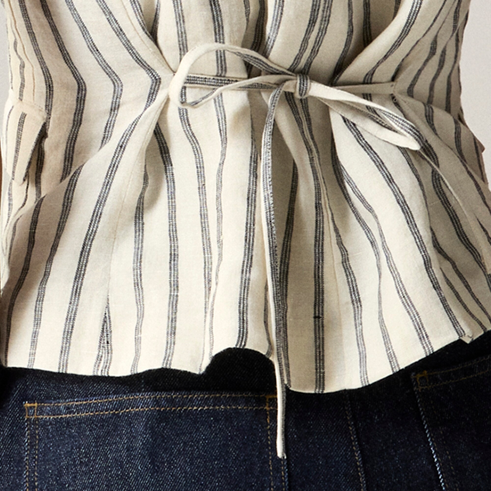 Crewneck vest in striped linen