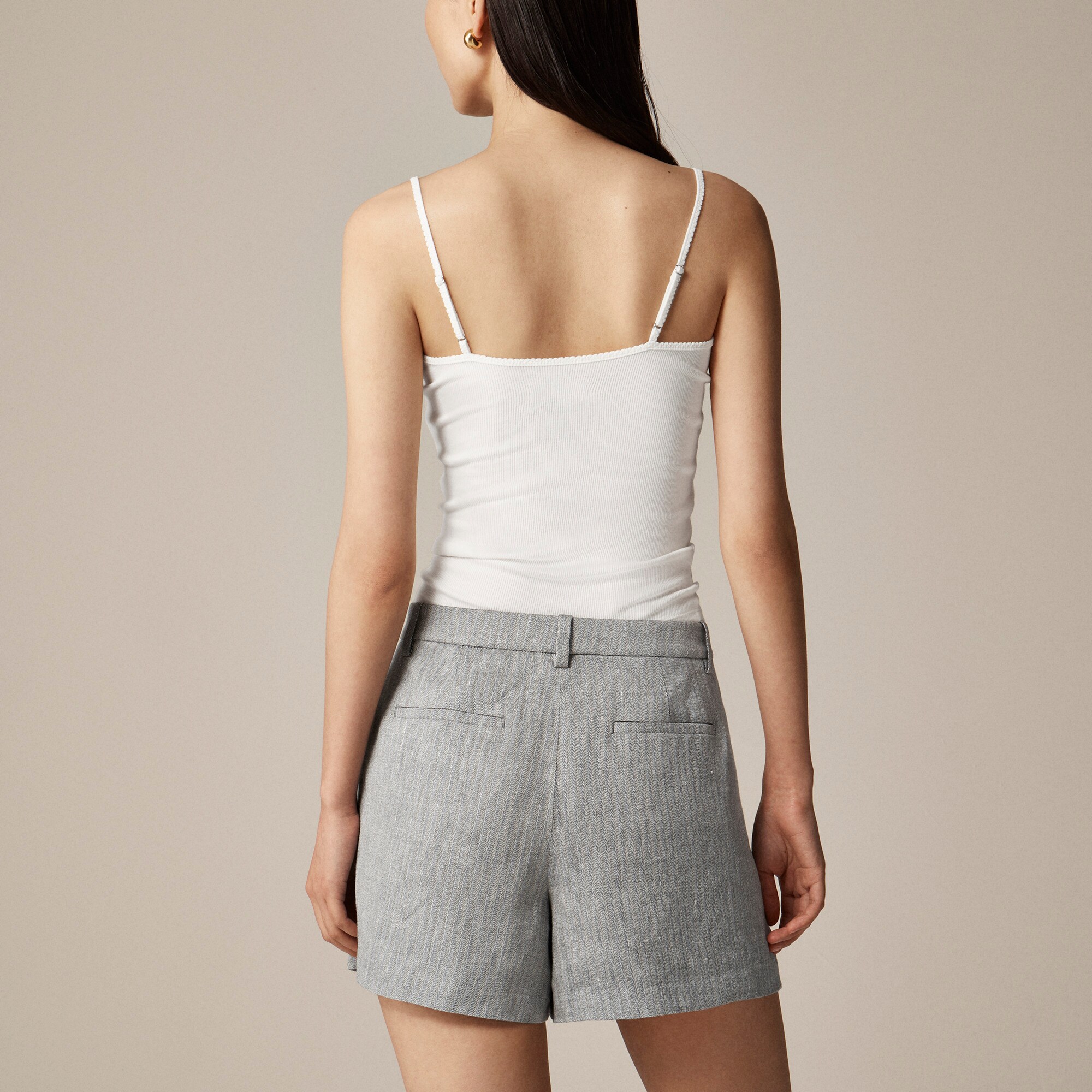 Lucia short in herringbone linen blend