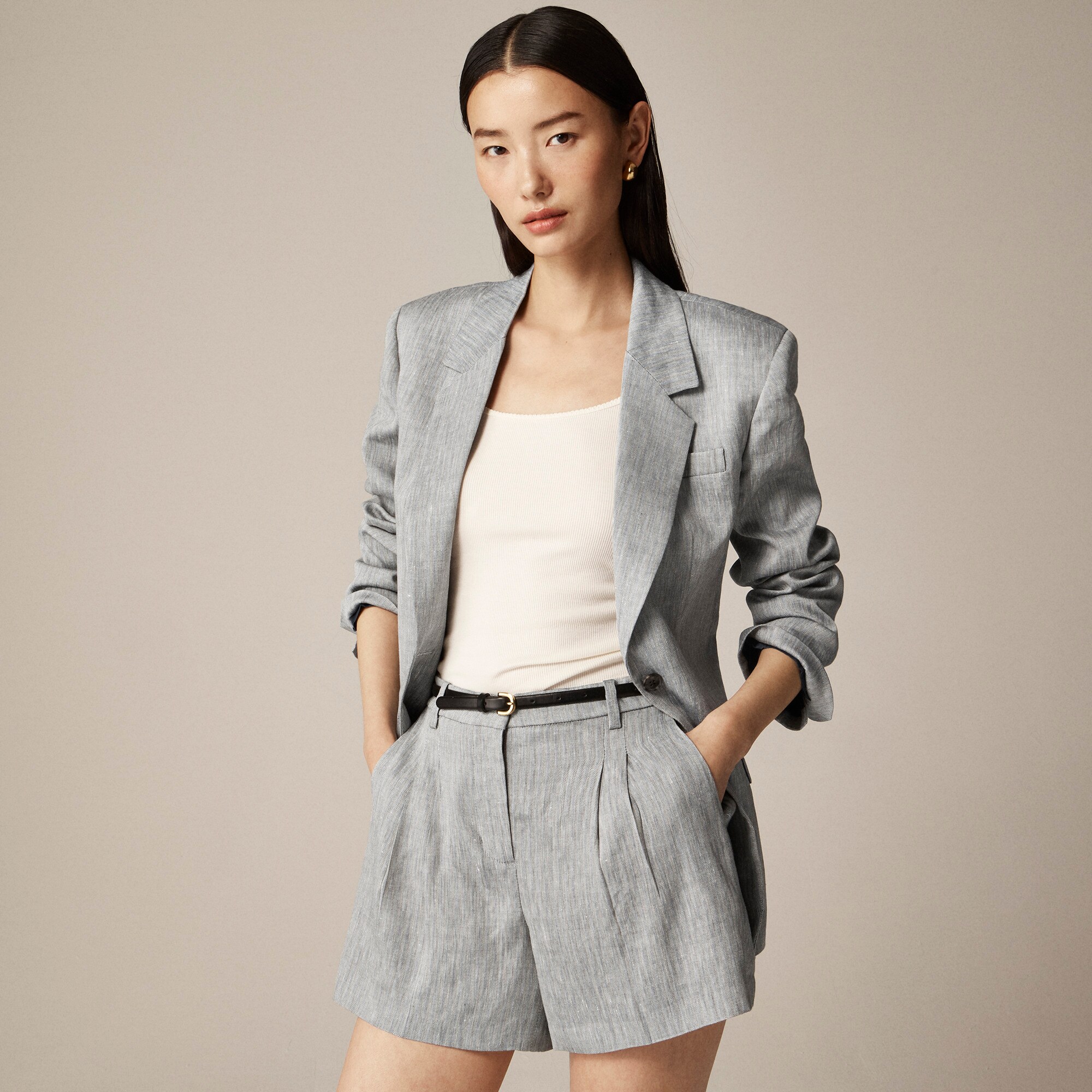 Lucia short in herringbone linen blend