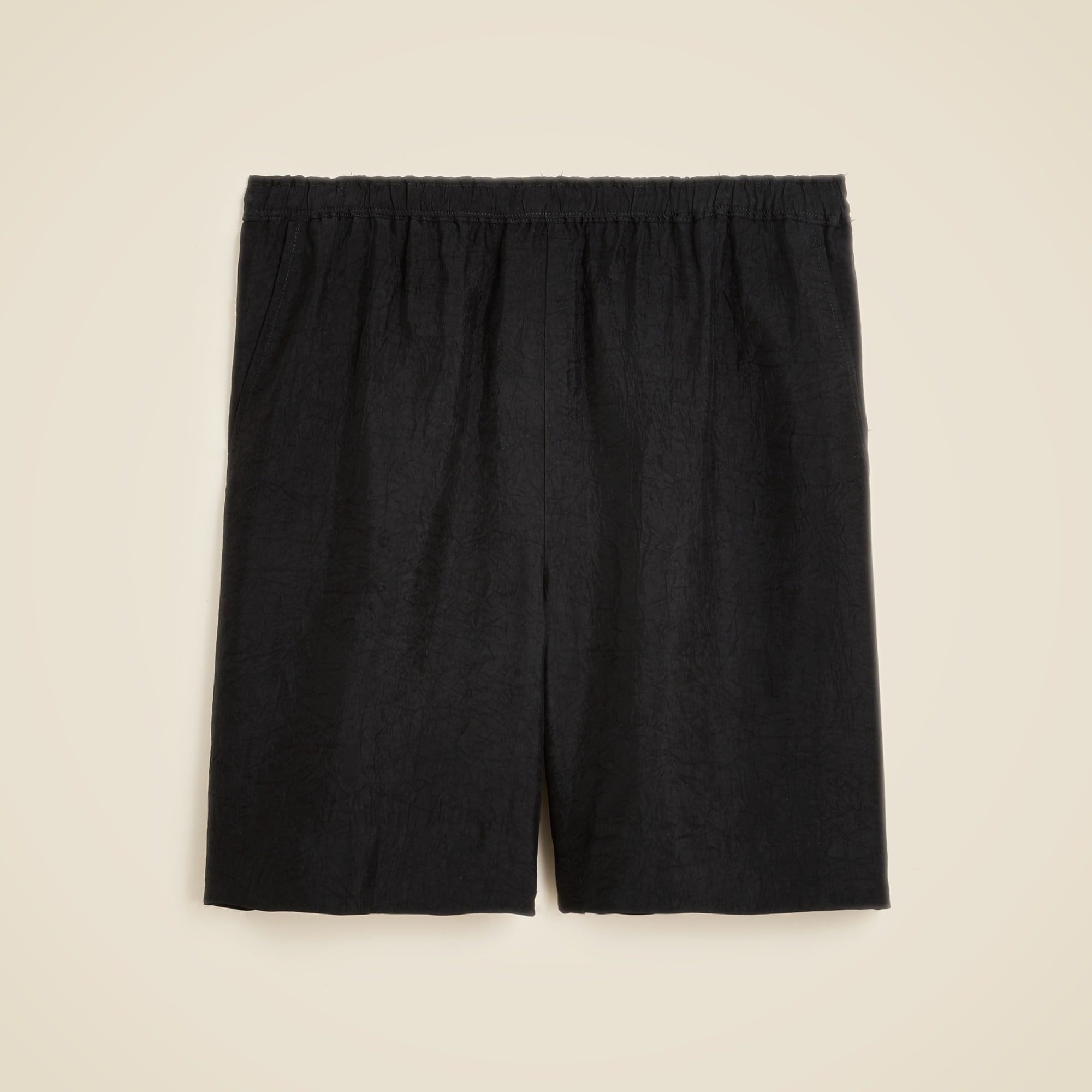 Stratus short in textured satin