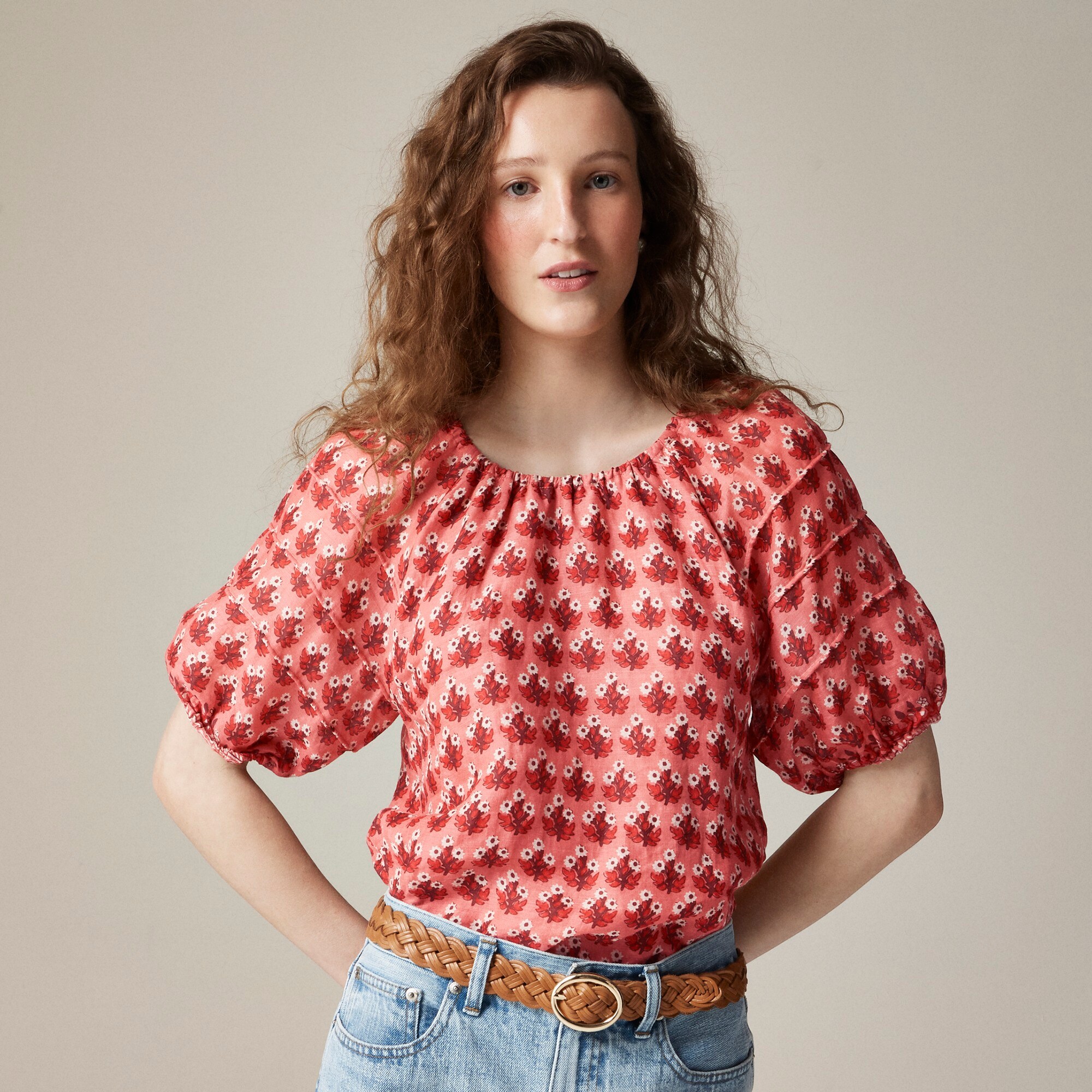 Puff-sleeve top in block-print ramie