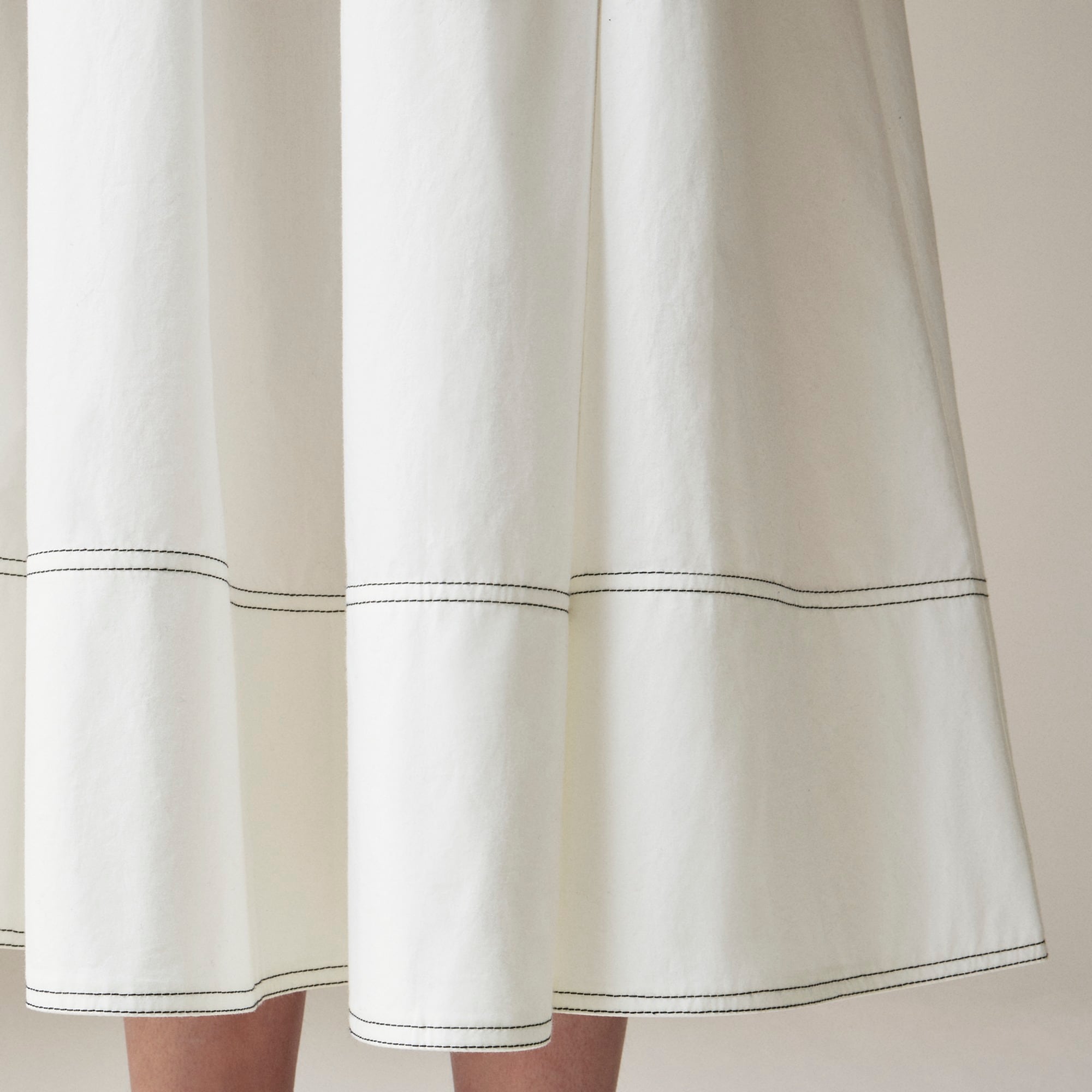 Contrast-stitch midi skirt in cotton poplin