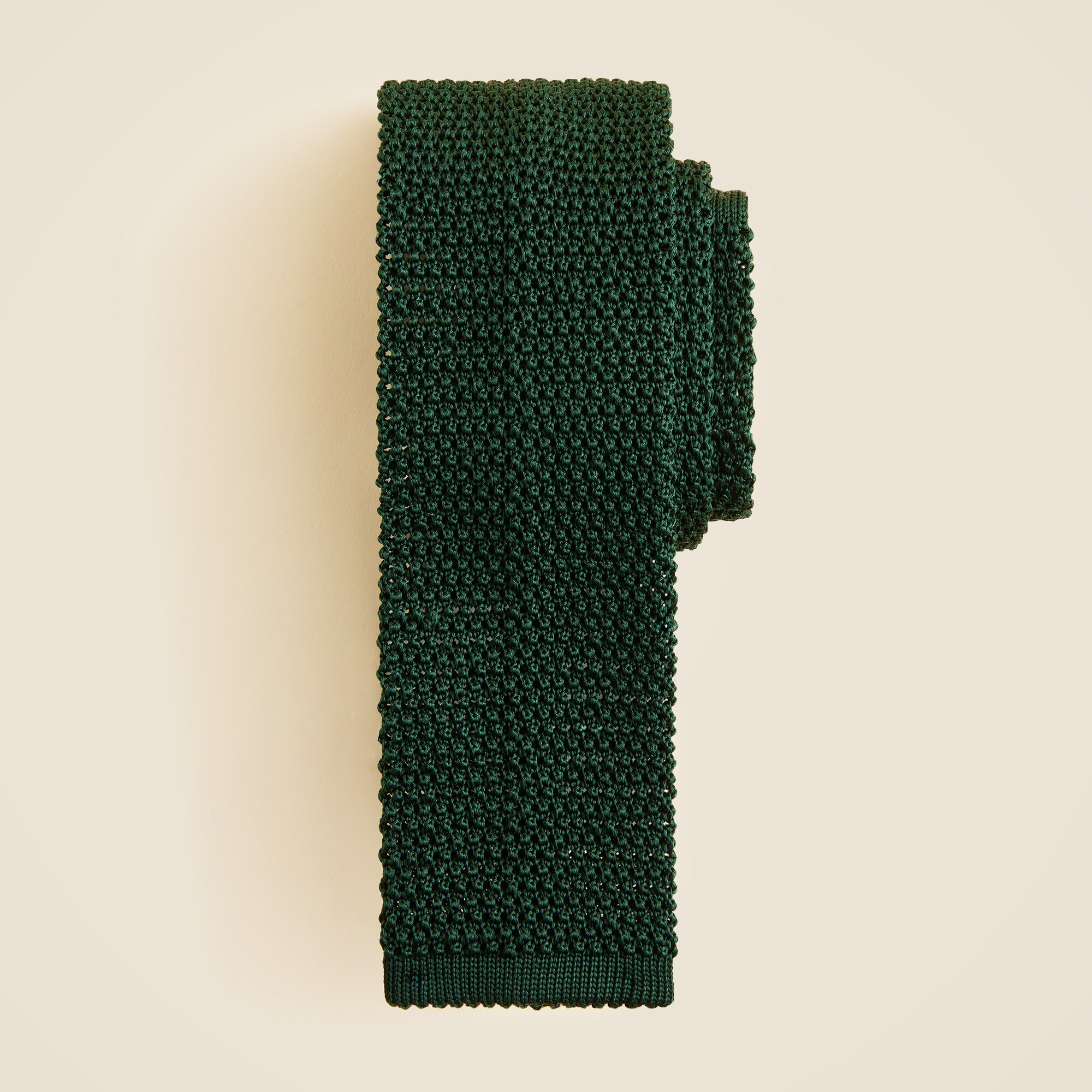  Hand-finished Italian silk knit tie