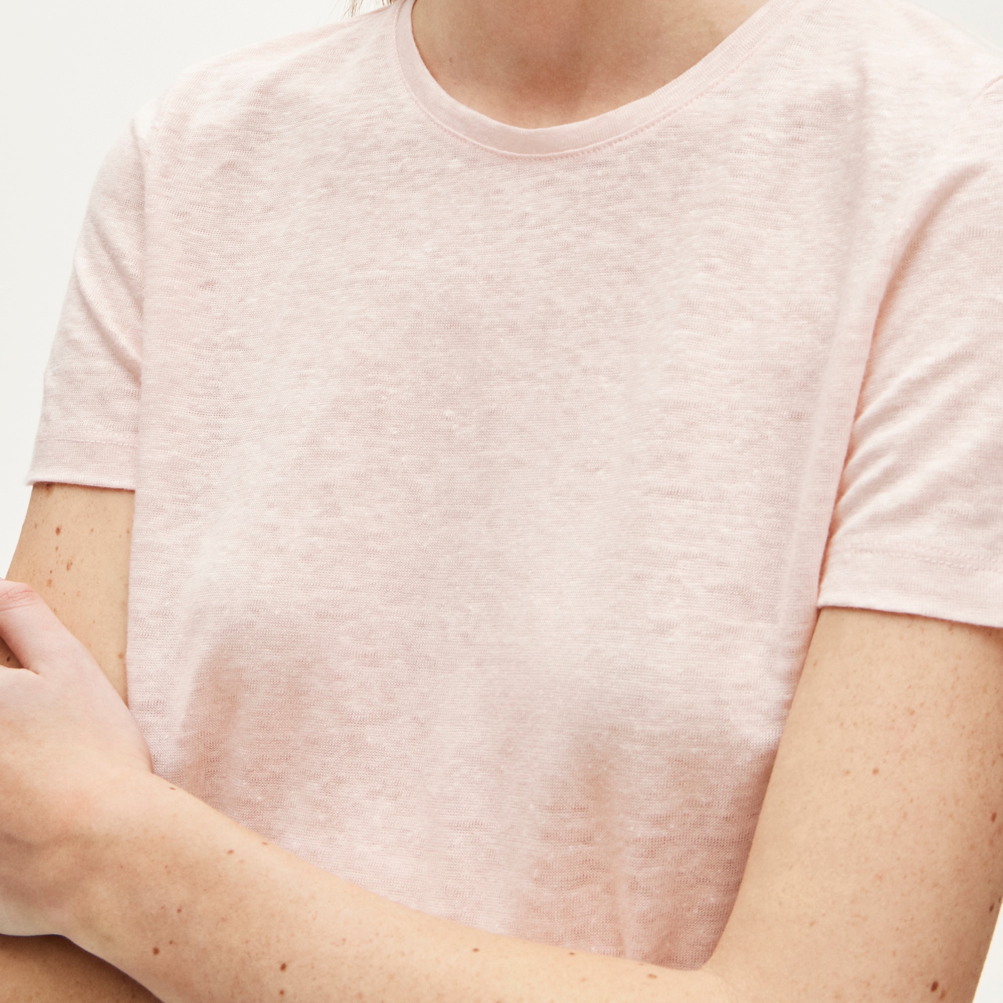 New relaxed linen T-shirt