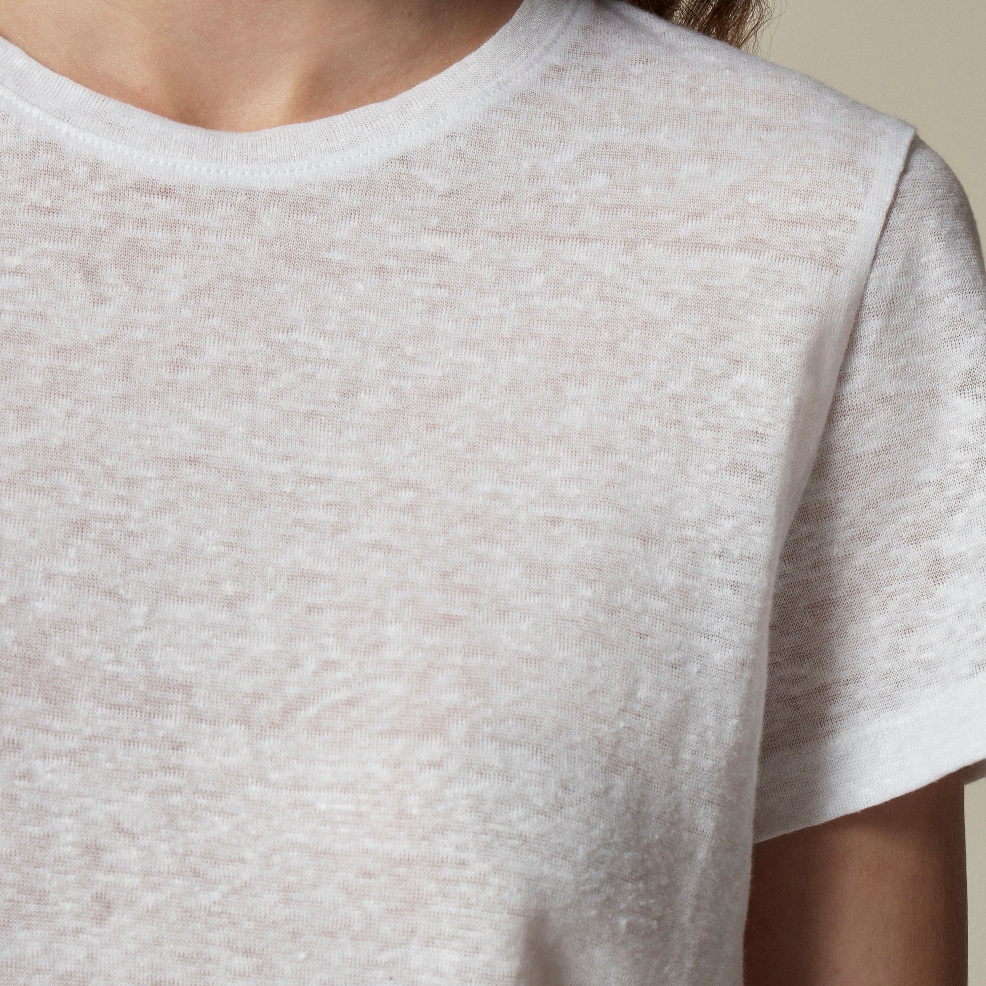 New relaxed linen T-shirt