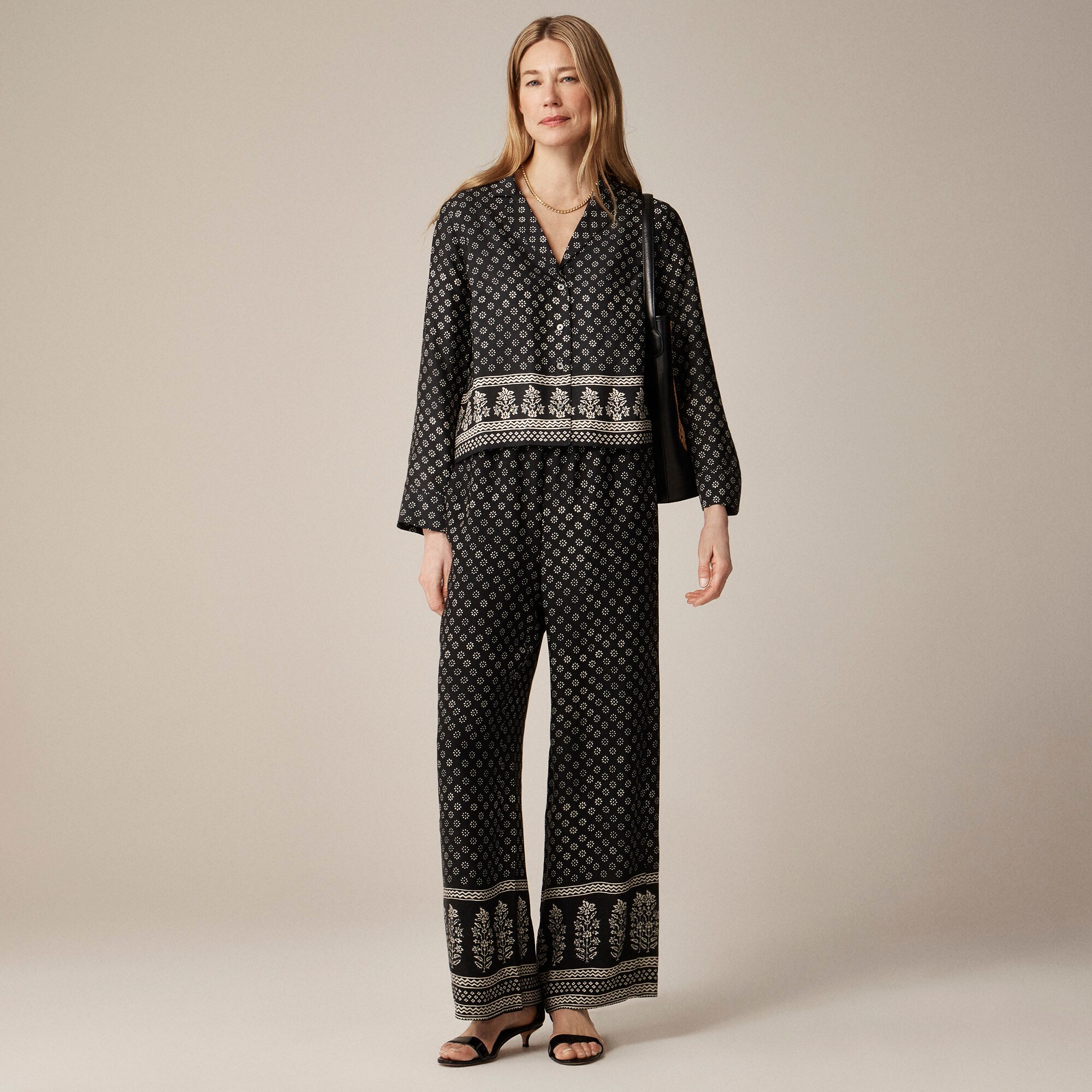 womens Petite cropped Stratus pant in block print