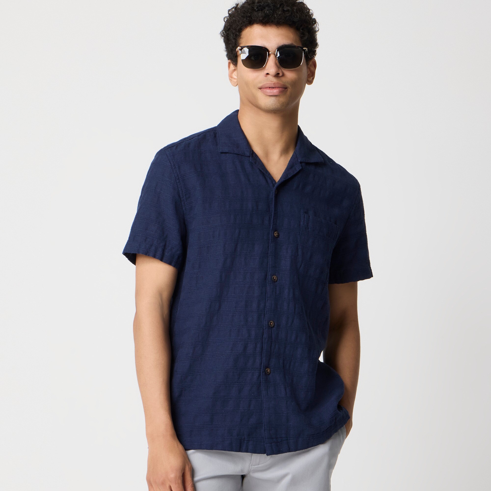 mens Short-sleeve textured camp shirt