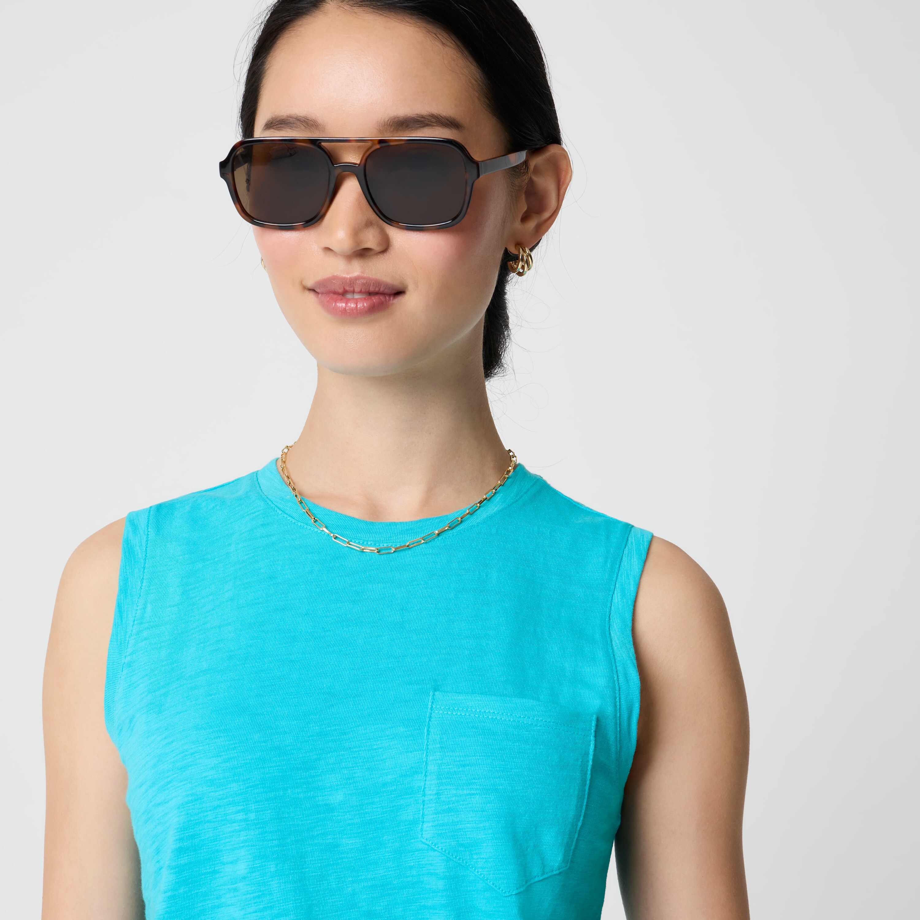 Girlfriend pocket tank top