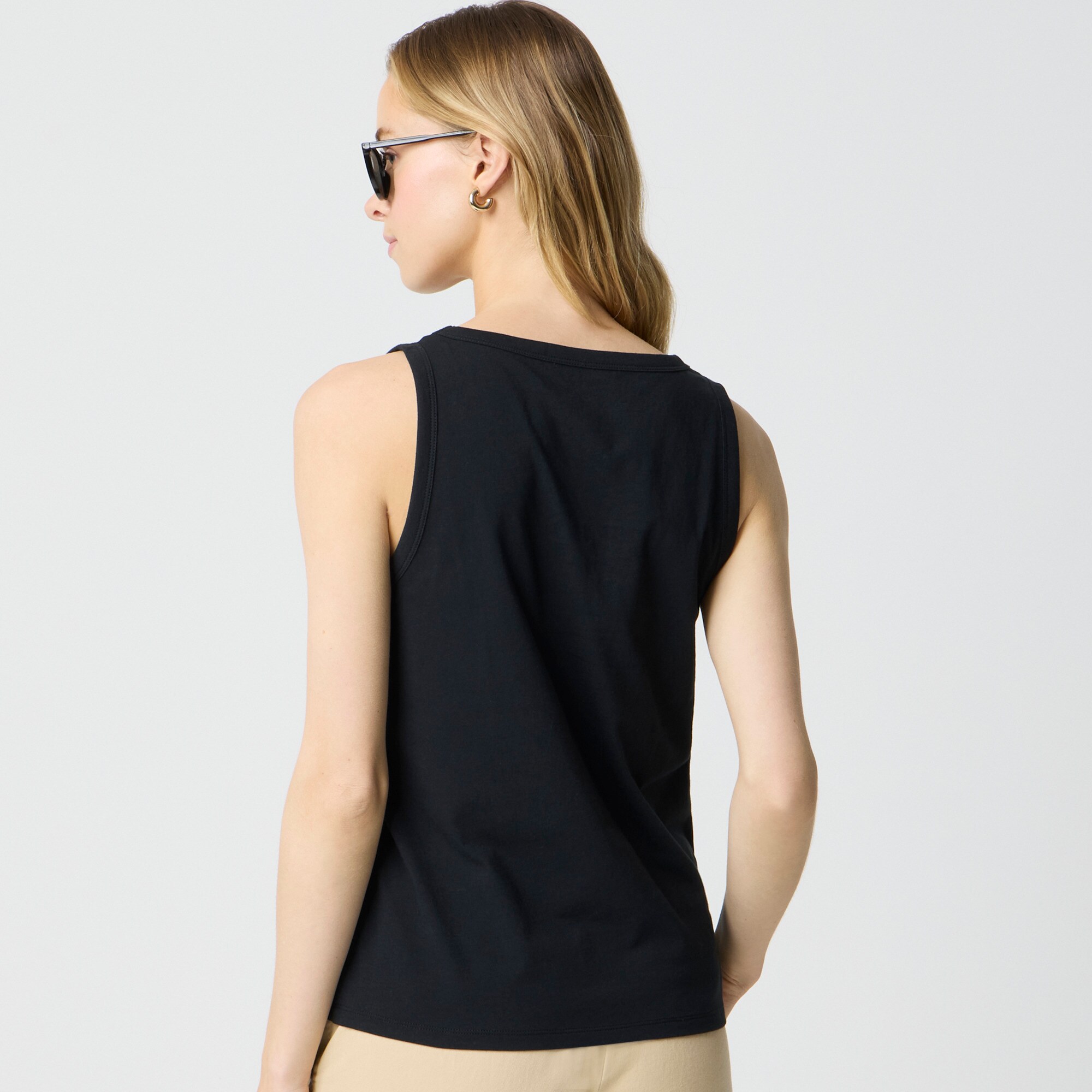 Scoopneck tank top